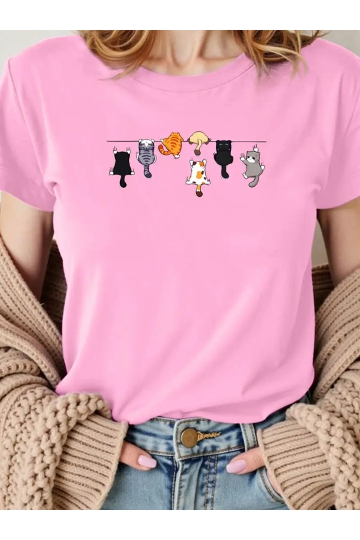 EXPECTED Kadın Sevimli Kediler Baskılı Pamuklu Oversize Rahat Kesim Şık T-shirt