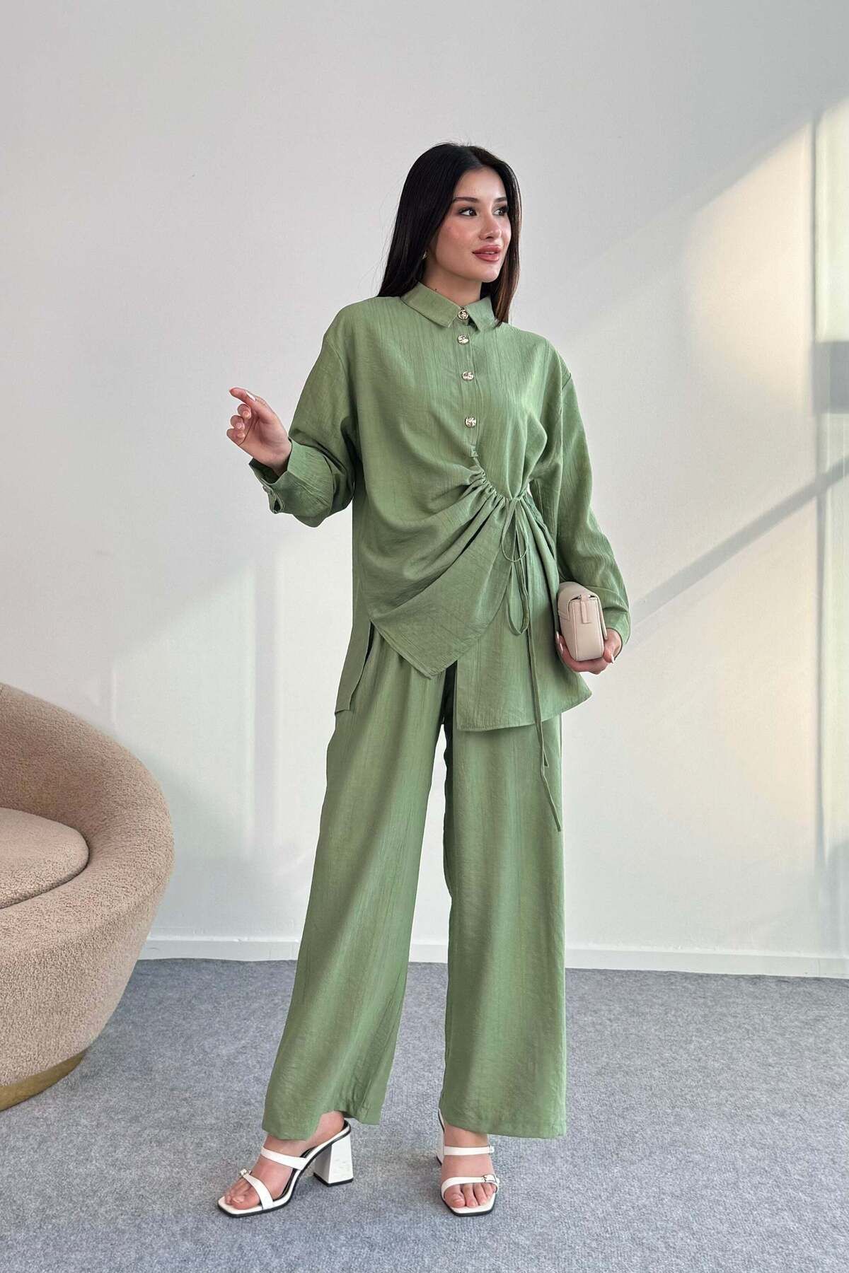 Hatun Atila Büzgü Detaylı Gömlek ve Geniş Paça Pantolon İkili Takım 2504 - Haki Yeşil