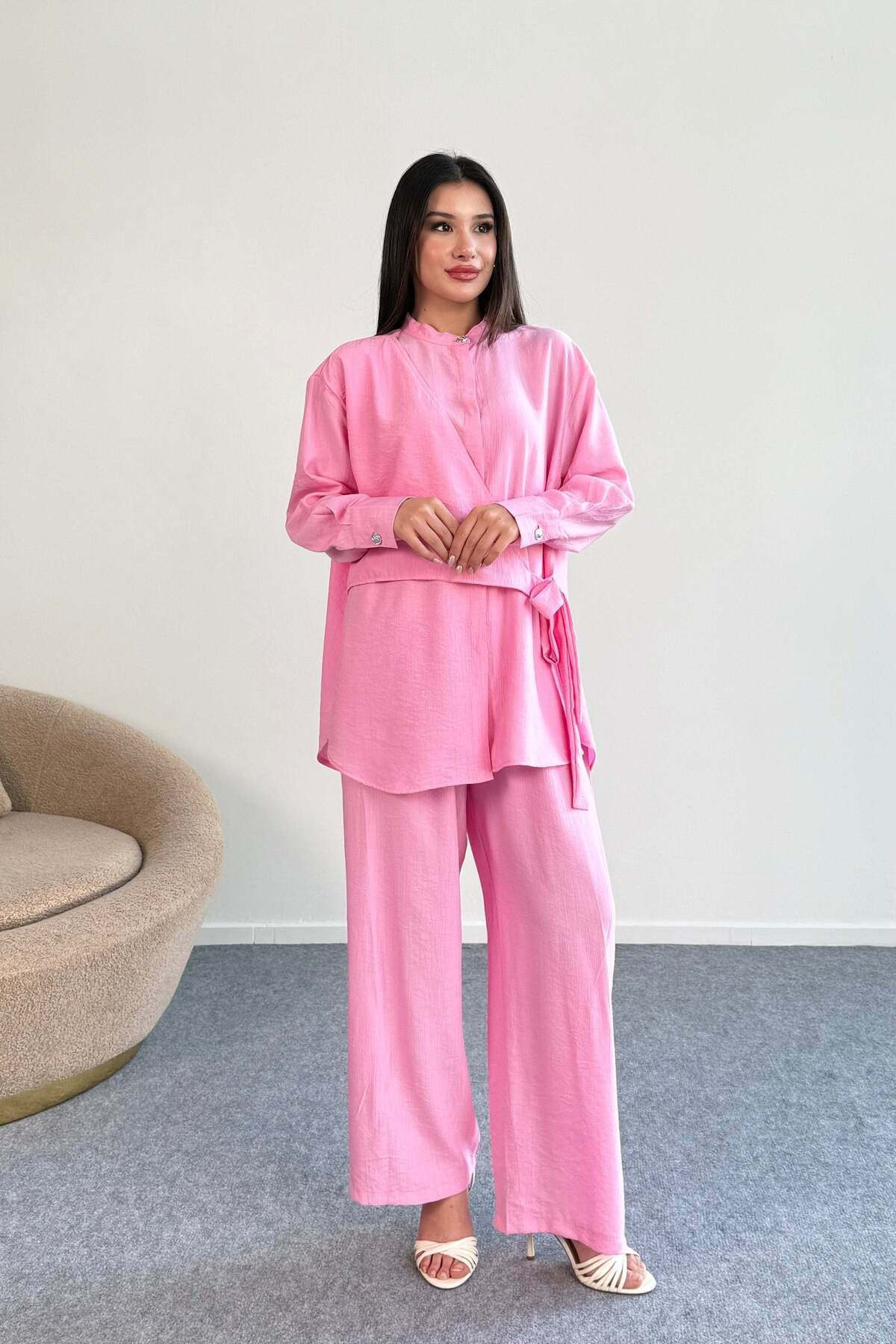 Hatun Atila Bağlama Detaylı Gömlek ve Geniş Paça Pantolon İkili Takım 2519 - Pembe