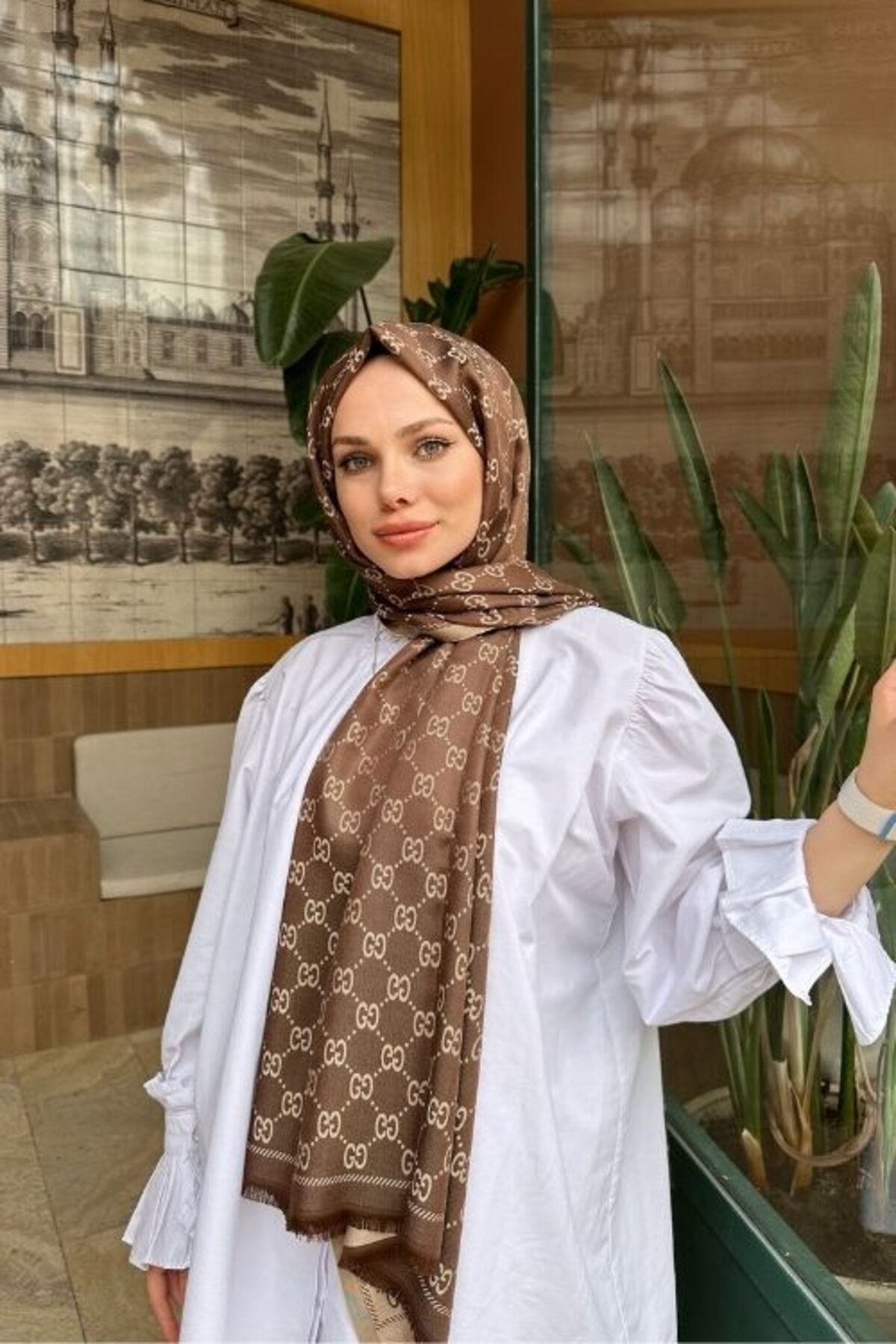 Sima Sütlü Kahve GG Desen İnce Kaşmir Şal