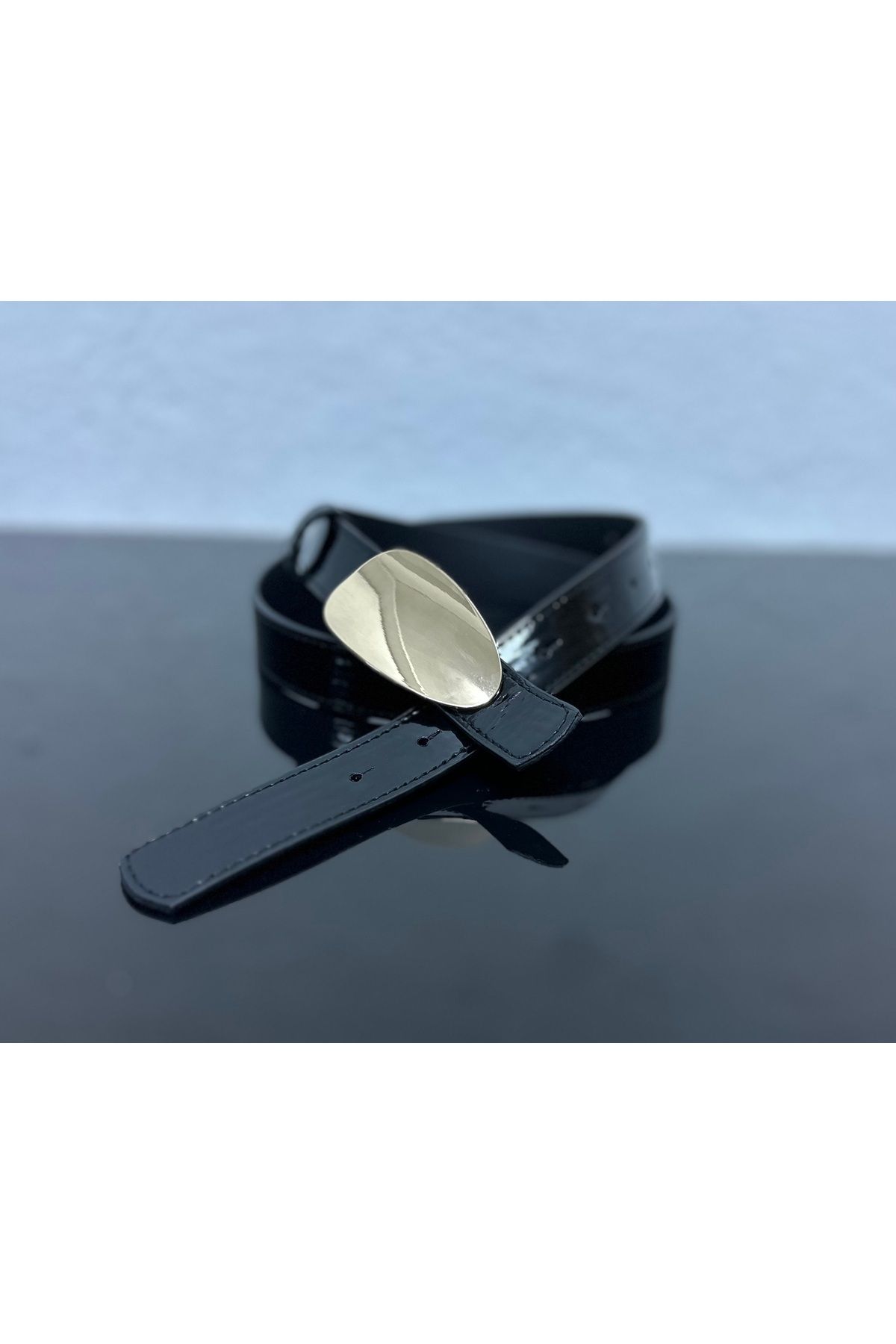 VERAMO Şık Modern Gold Toka Detaylı Rugan Deri Kadın Kemeri