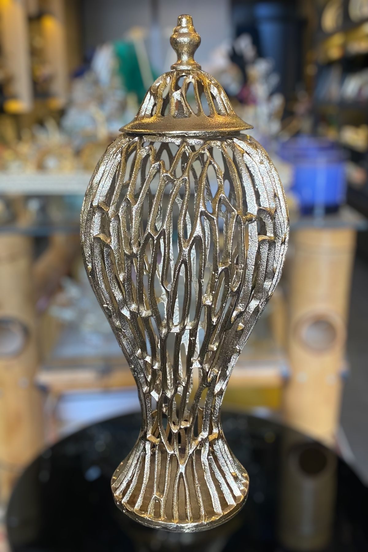 LEMİ DEKORASYON Peacock Gold Döküm Kapaklı Dekoratif Küp 52 Cm
