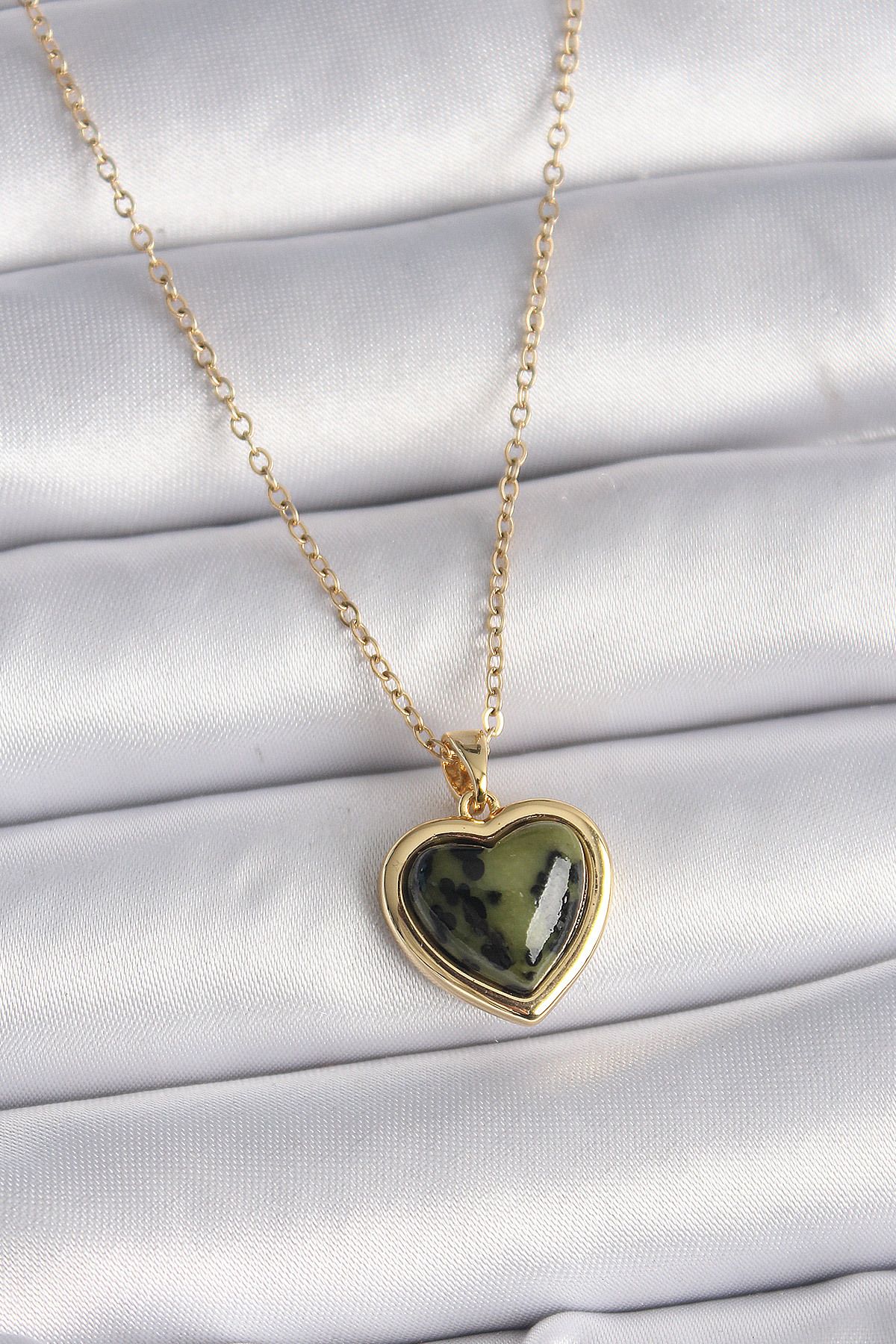 Angel Of Life 316L Çelik Gold Renk Zincir Yeşil Yağ Yeşili Kalp Model Kadın Kolye - TJ-BKO9570