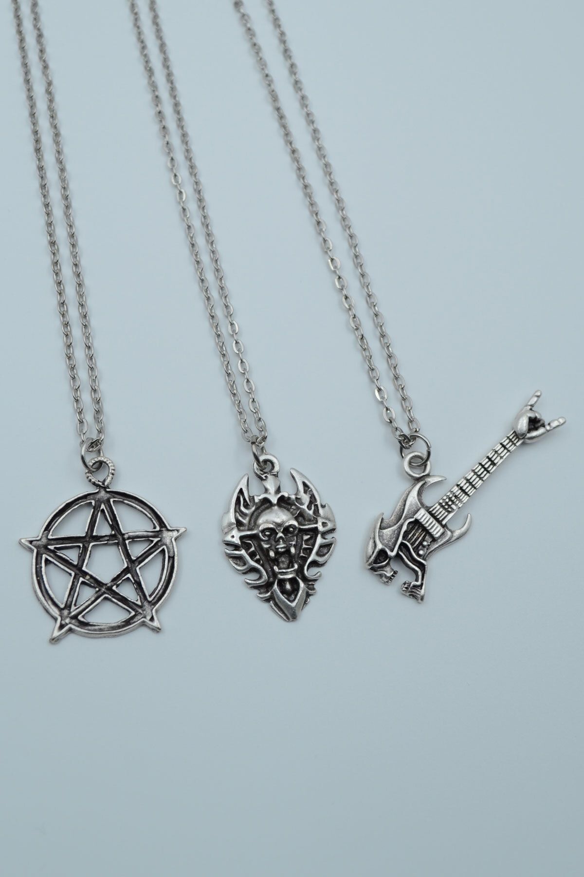 ıdr 3'lü Pentagram Kuru Kafa Gitar Diablo Kalkan Gümüş Kaplama Kolye Seti