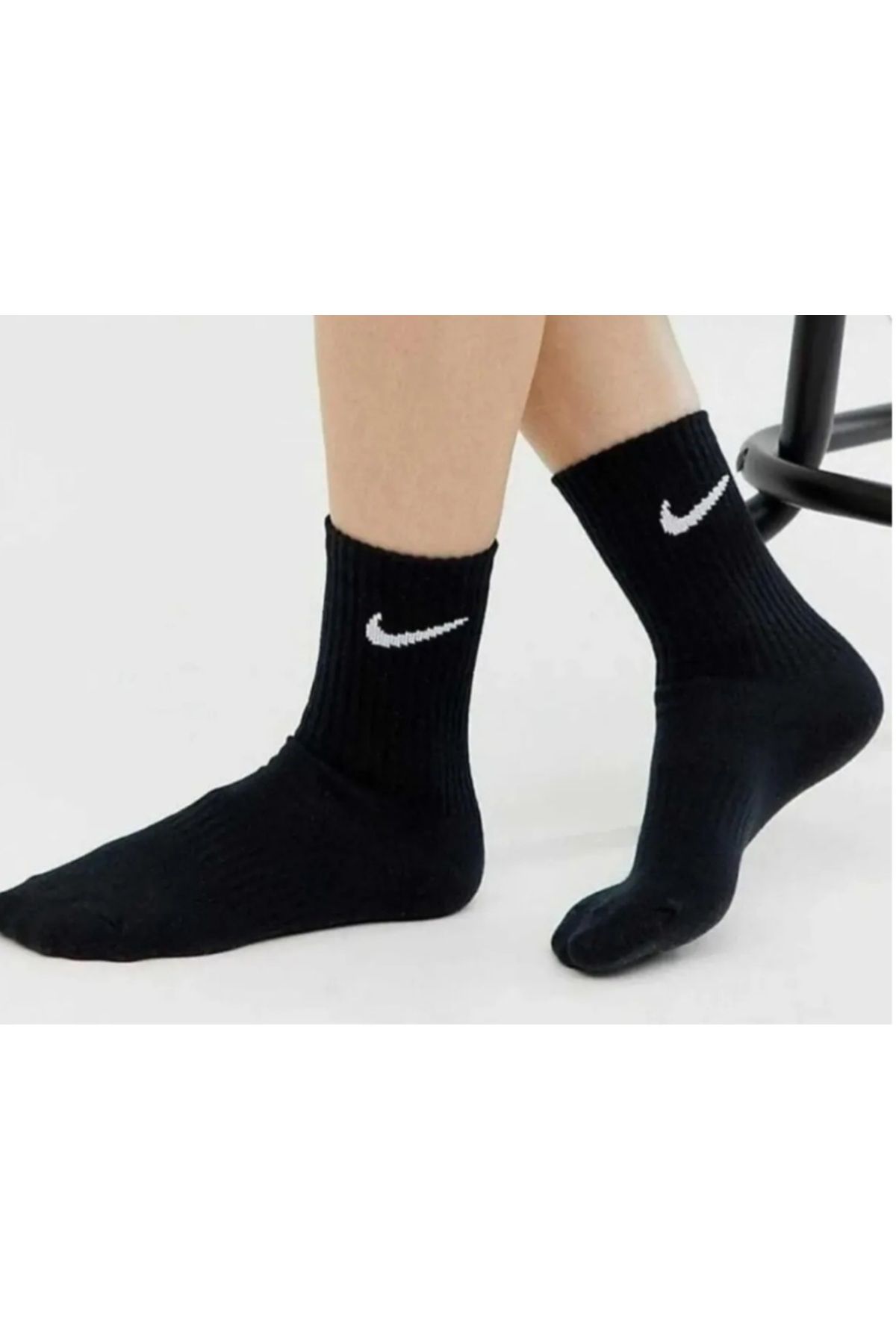 Butik Spor Uzun Tenis Çorap Siyah ve Beyaz