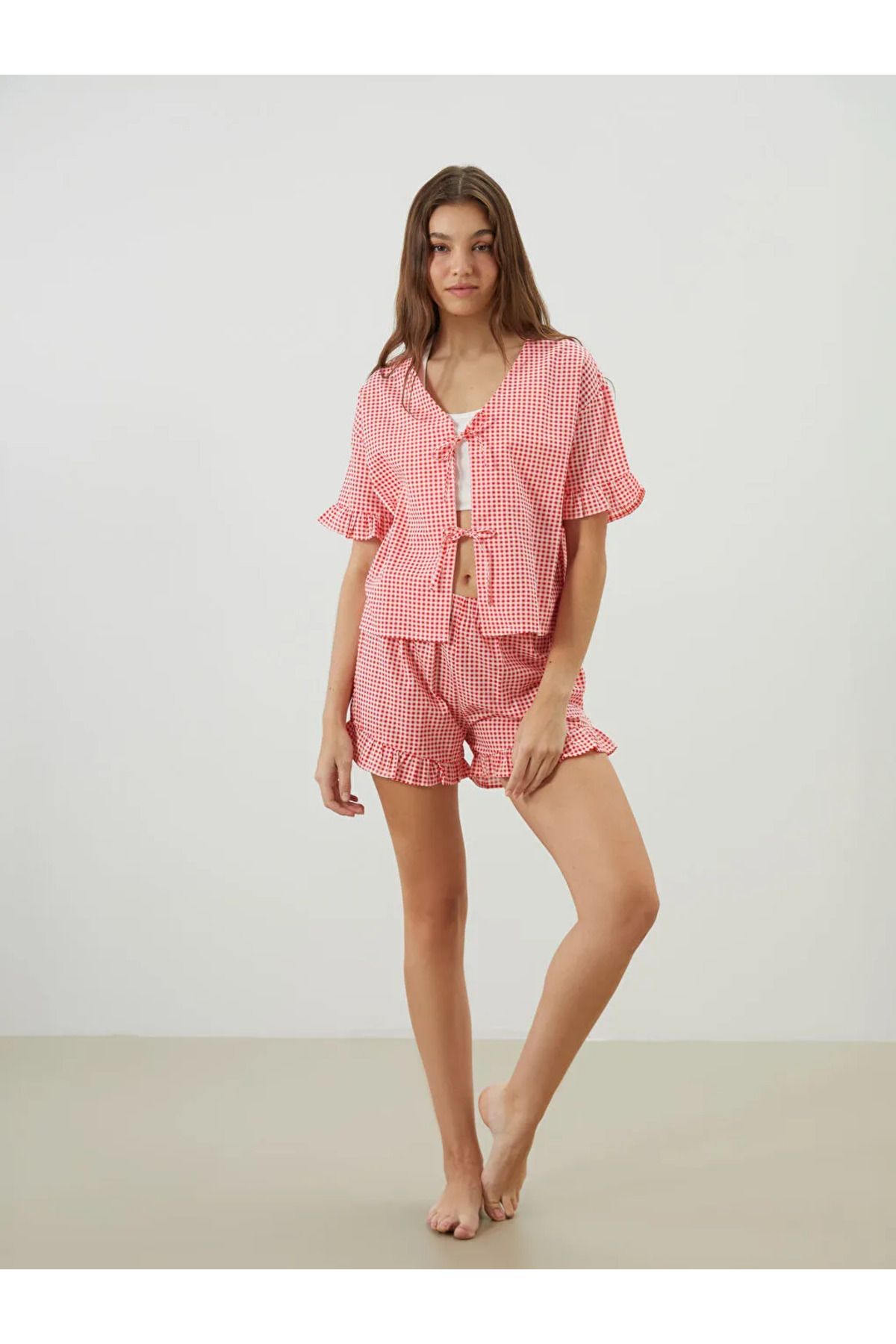 LC Waikiki LCW DREAM Kirmizi Petite V Yaka Ekose Kadın Şortlu Pijama Takımı