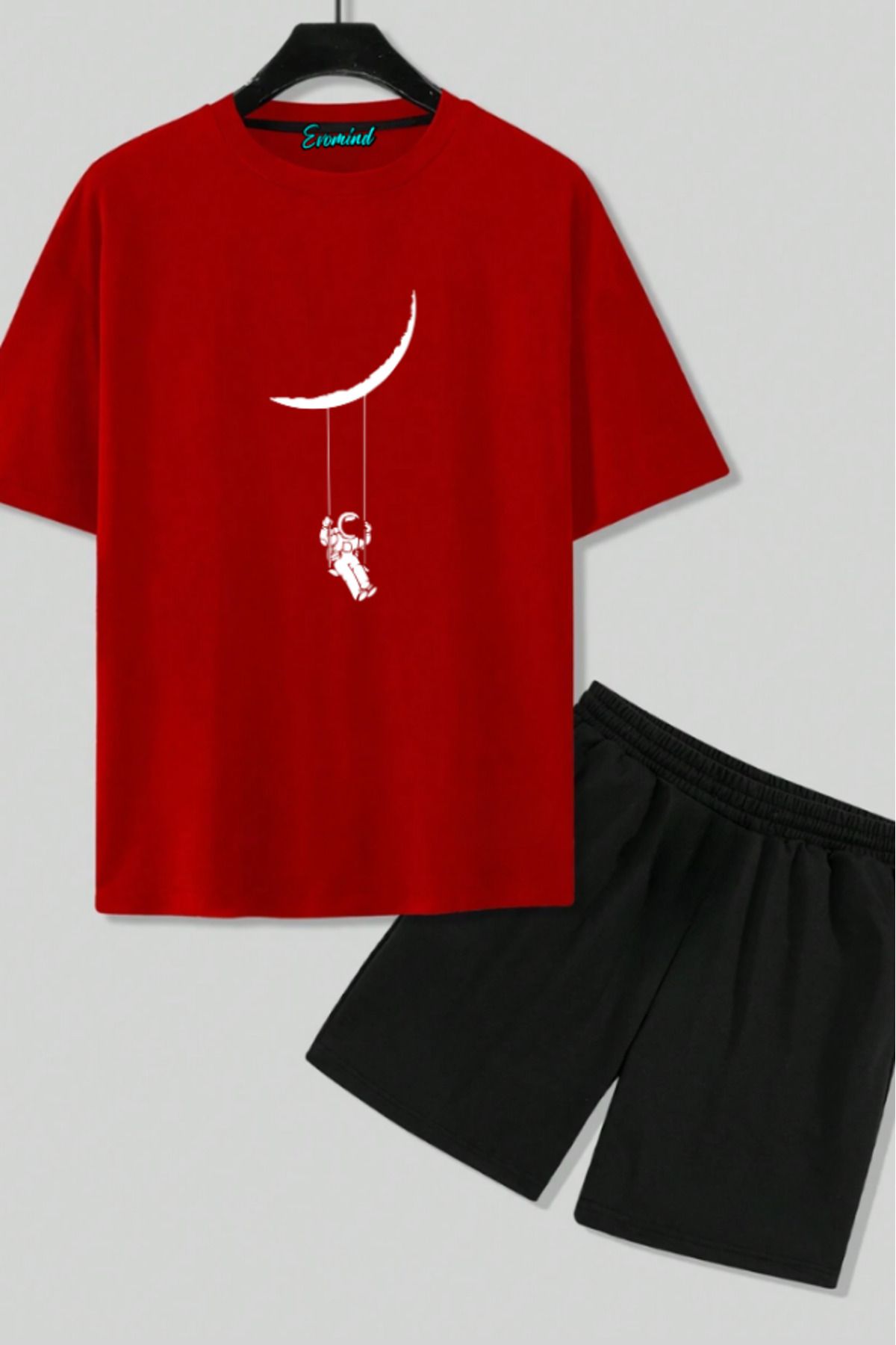 artı4 Sallanan Astronot Baskılı Unisex Şort T-shirt Takım