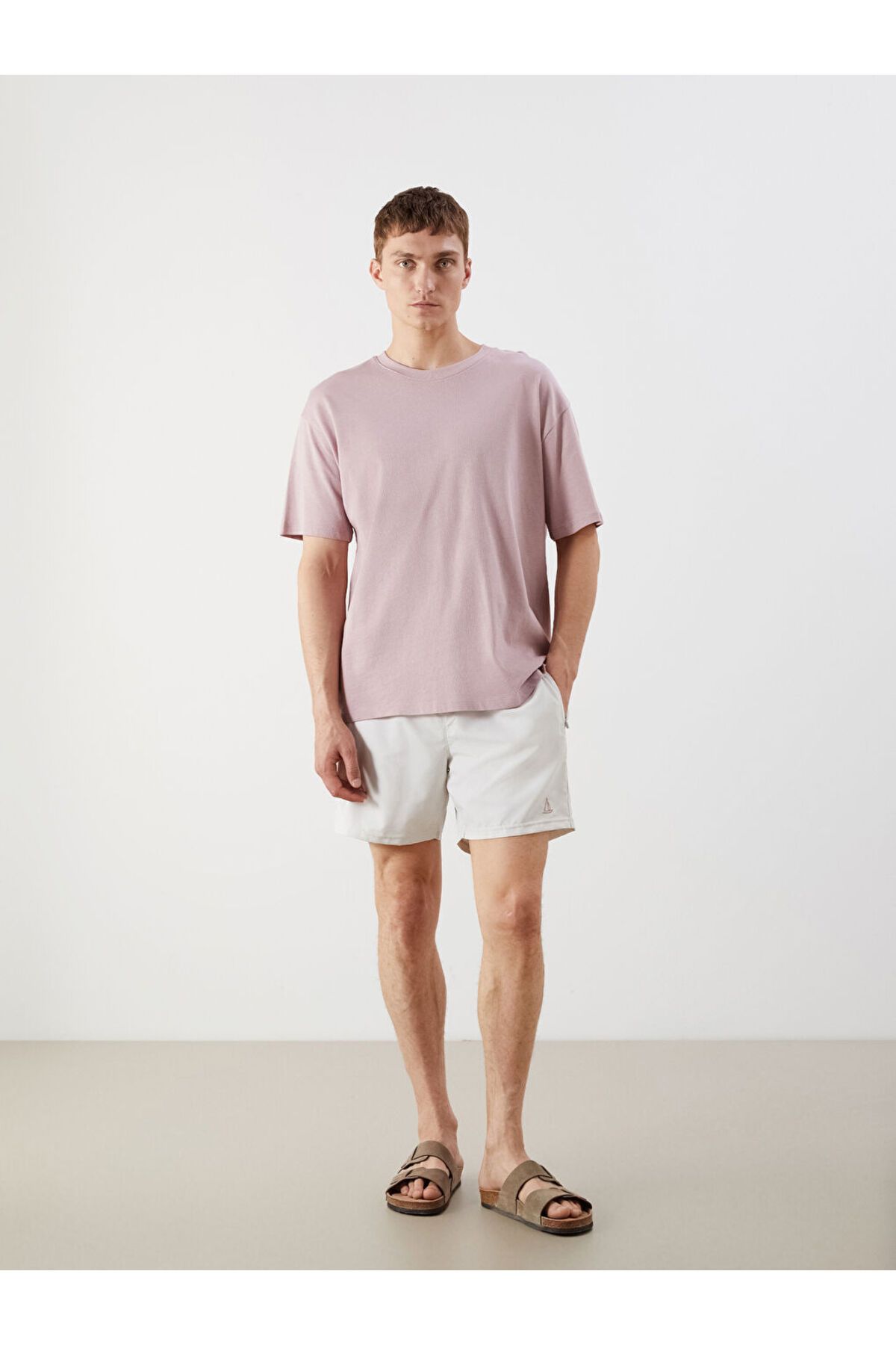 LC Waikiki LCW Kısa Boy Basic Erkek Deniz Şortu