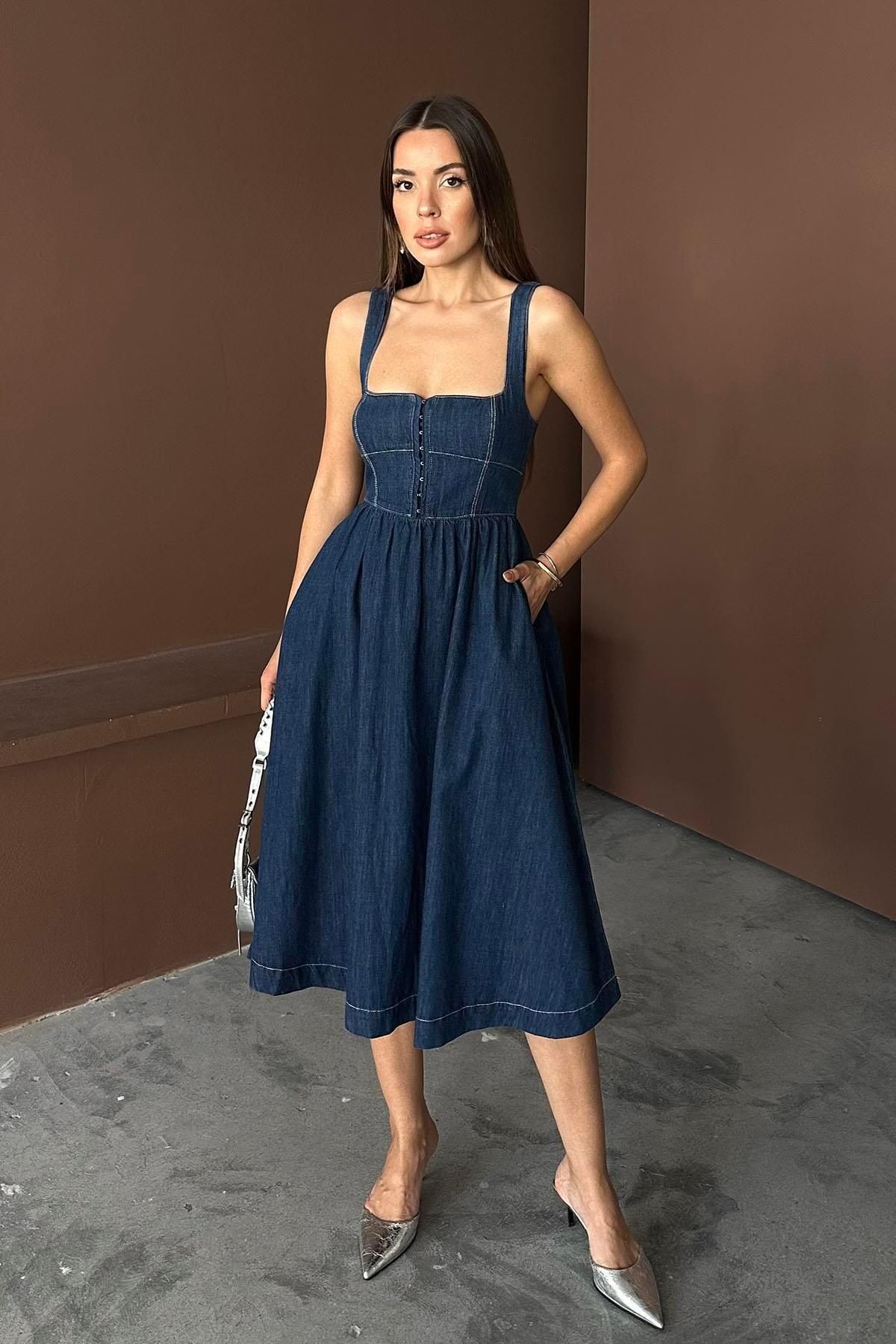 Moda cameo Mohinto Korse Detaylı Askılı Denim Elbise Lacivert