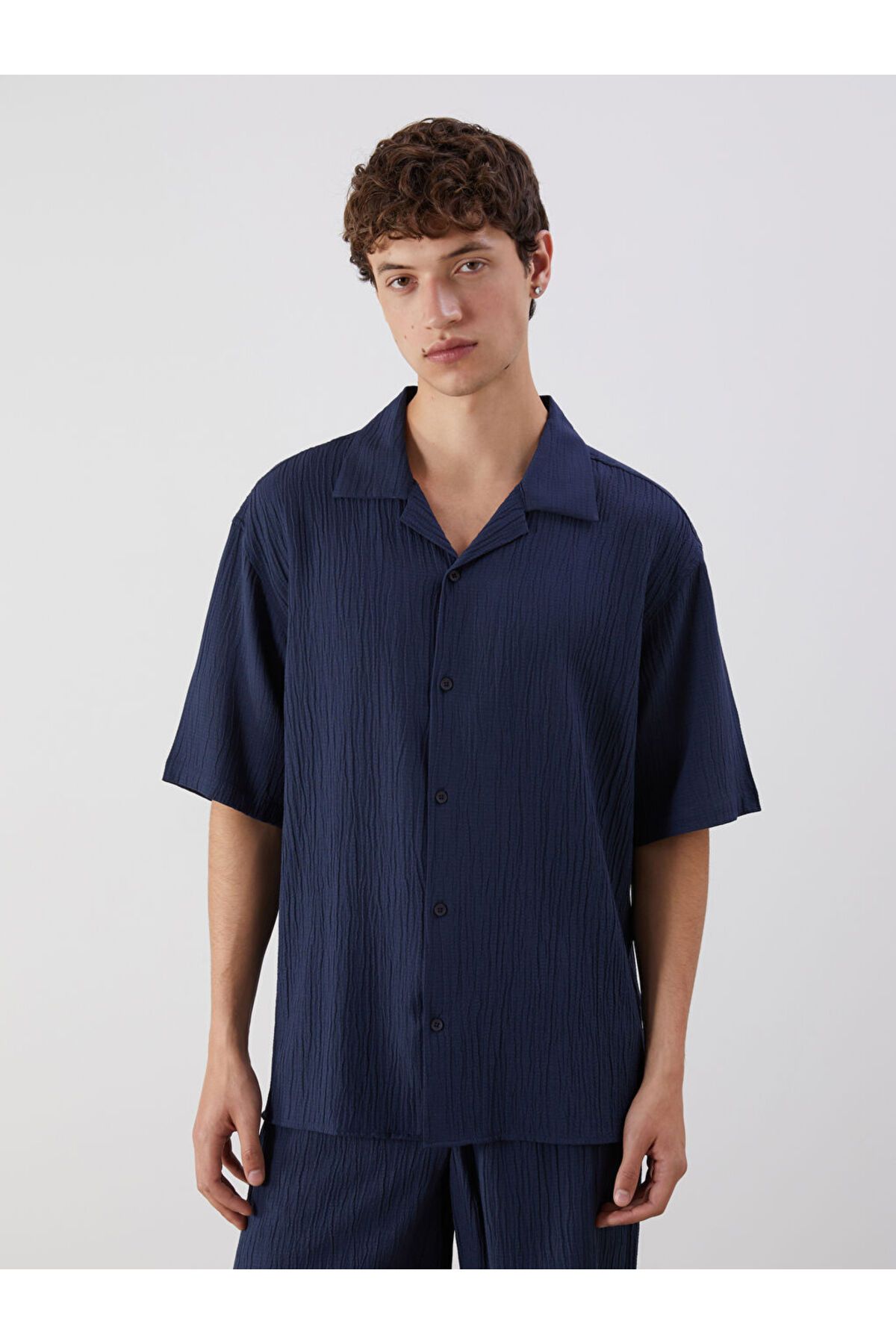 LC Waikiki LCW Regular Fit Kısa Kollu Erkek Gömlek