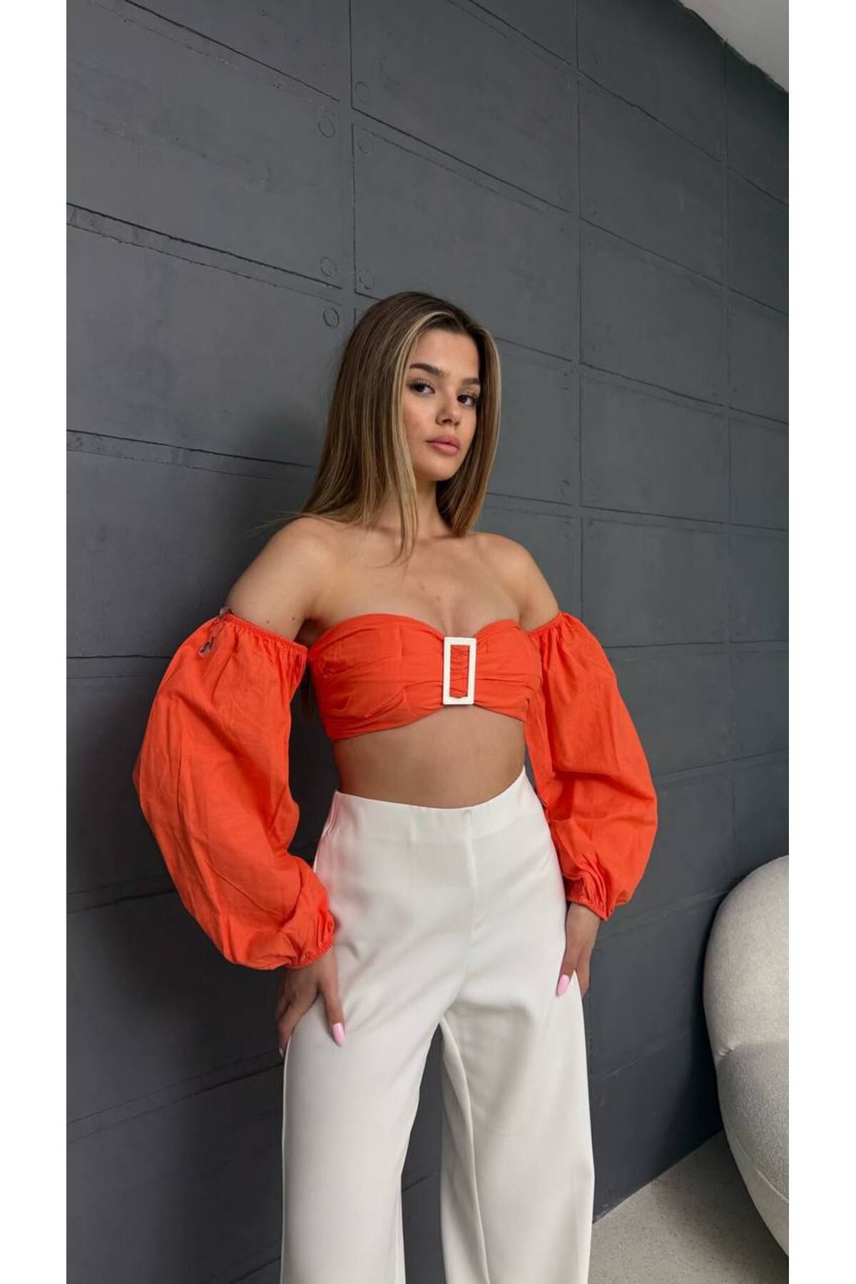 TİENDEROPA Kadın Önü Tokalı Crop Top