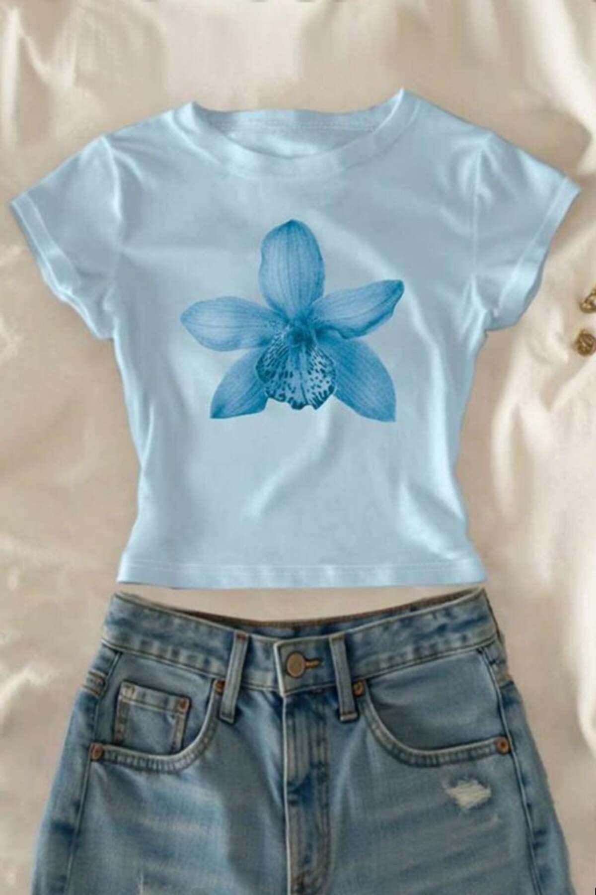 Karakedi Basic Mavi Lilyum Çiçeği Baskılı Kısa Kollu Body