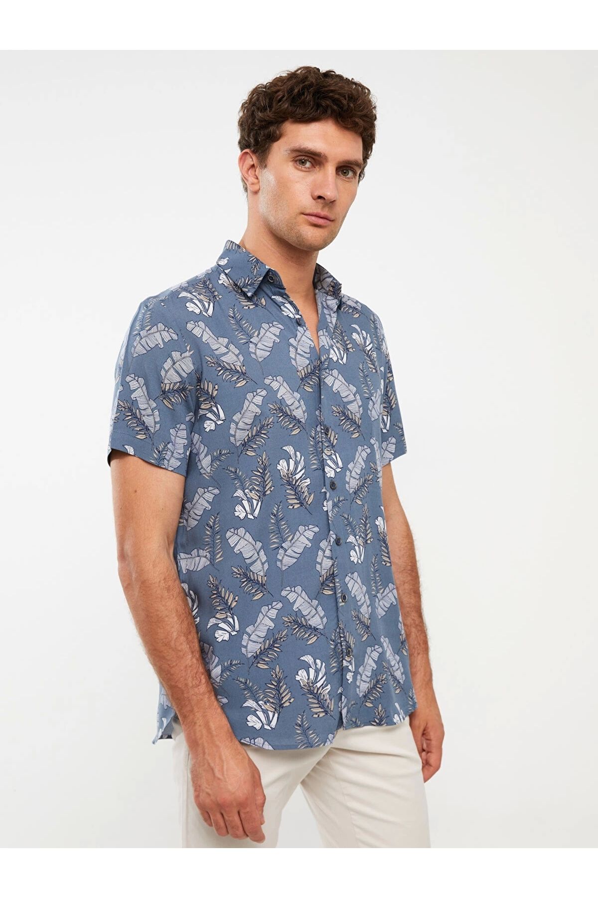 LC Waikiki SOUTHBLUE Indigo Regular Fit Kısa Kollu Desenli Viskon Erkek Gömlek