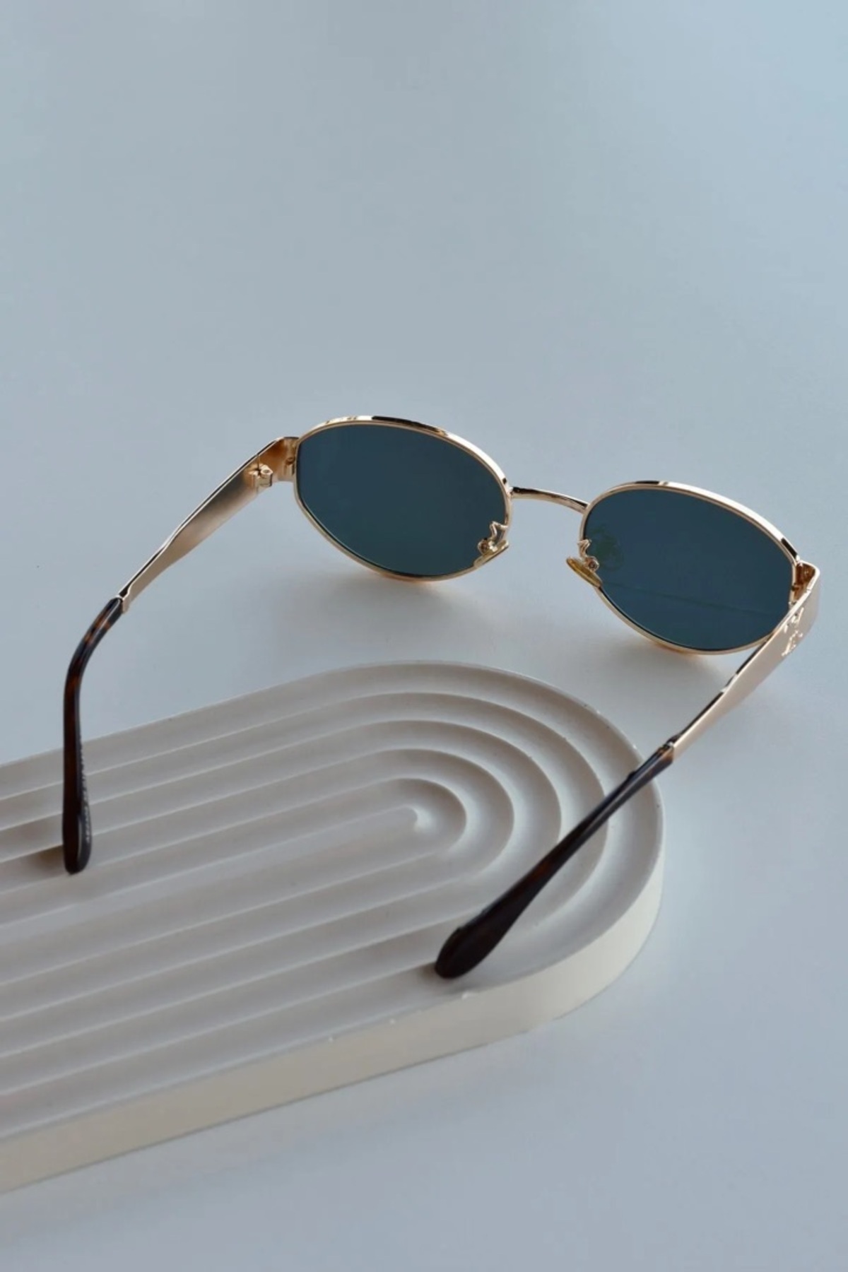 LOOKUP EROS- Güneş Gözlüğü Unisex Yeni Sezon UV400 Korumalı Kılıf Ve Silme Bezi Hediyeli görsel 4