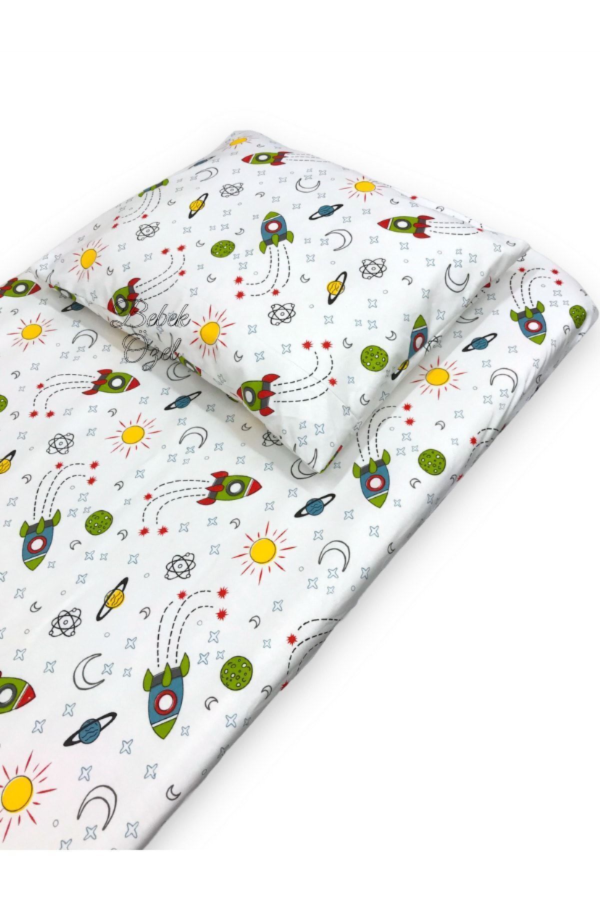 Bebek Özel %100 Pamuklu Bebek Ve Çocuk Lastikli Çarşaf Ve Yastık Kılıfı 60x120 Uzay Roket Desen