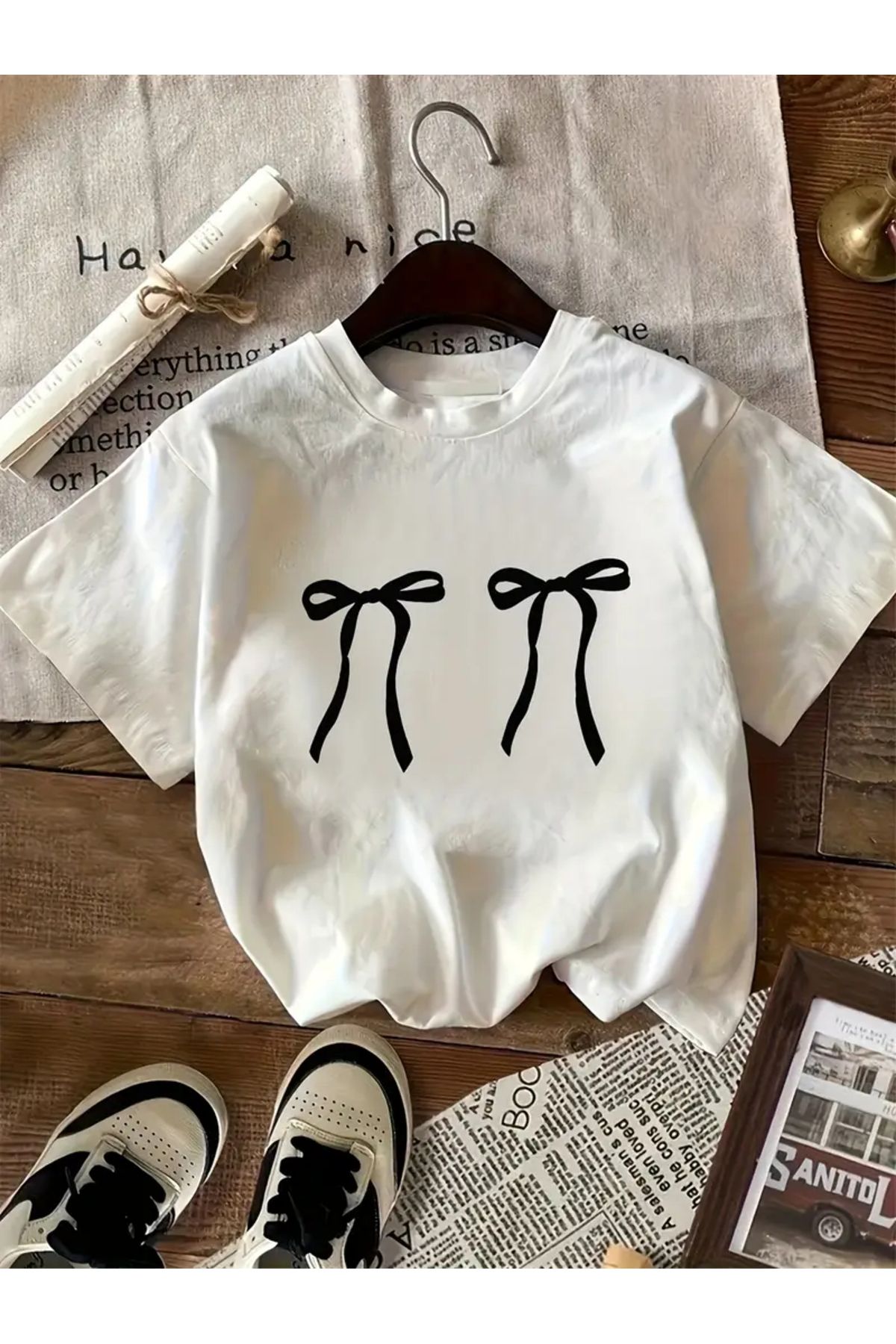 HA HA Kadın Siyah Fiyonk Baskılı Beyaz T-shirt