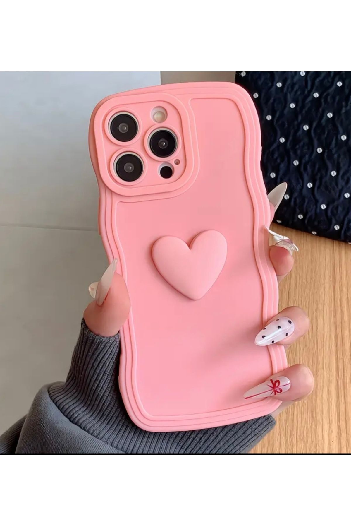 MirazTasarim IPHONE 16 PRO MAX 3D KALP DEKORLU PUDRA RENK KILIF