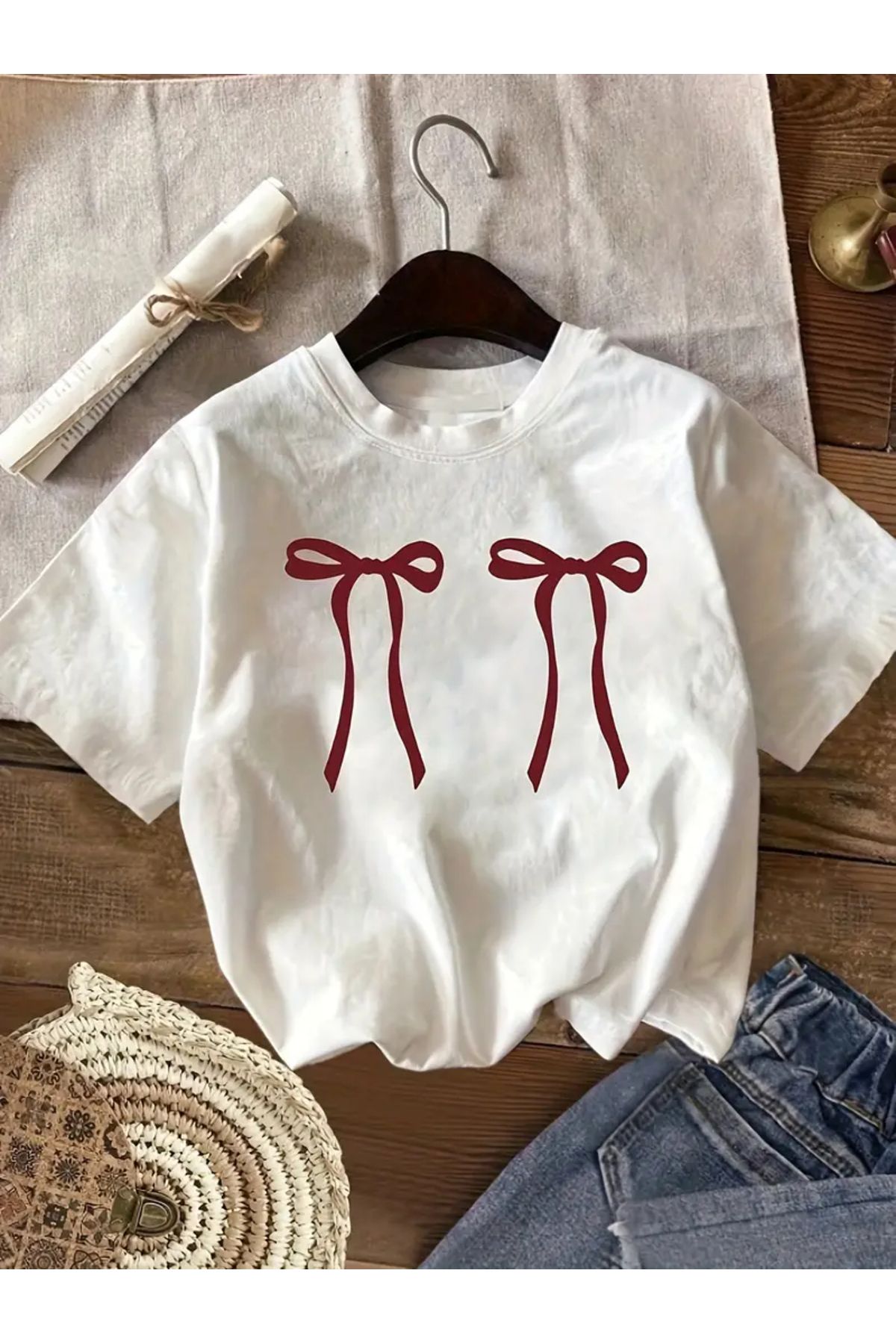 HA HA Kadın Bordo Fiyonk Baskılı Beyaz T-shirt