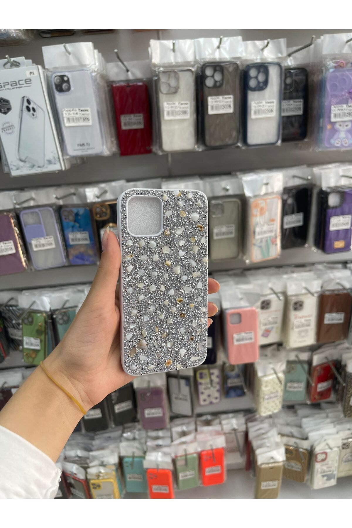 TECNOTREND İPHONE 12 PRO UYUMLU PARLAK TAŞLI TASARIM PIRLANTA KAPAK