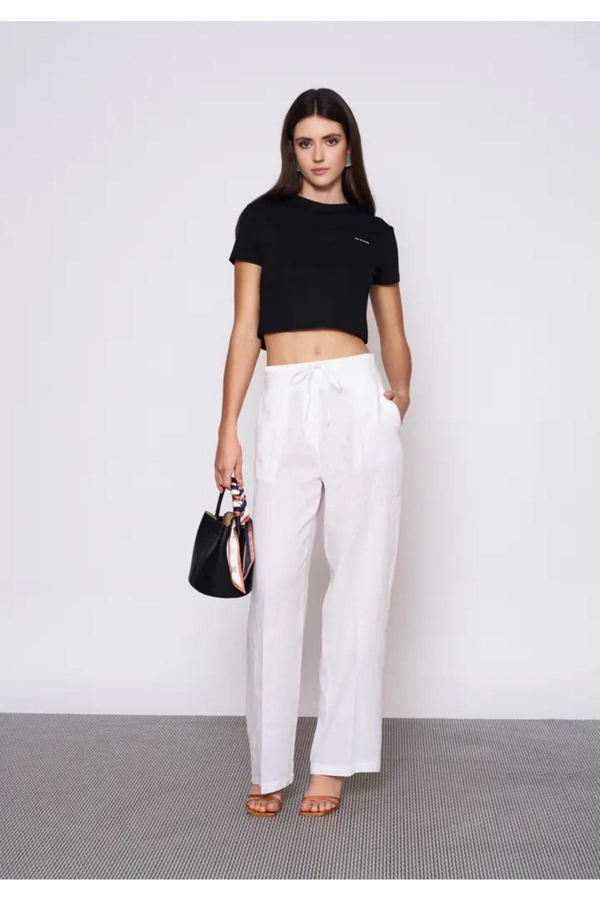 EUROFASHION Baskılı Siyah Crop T-Shirt