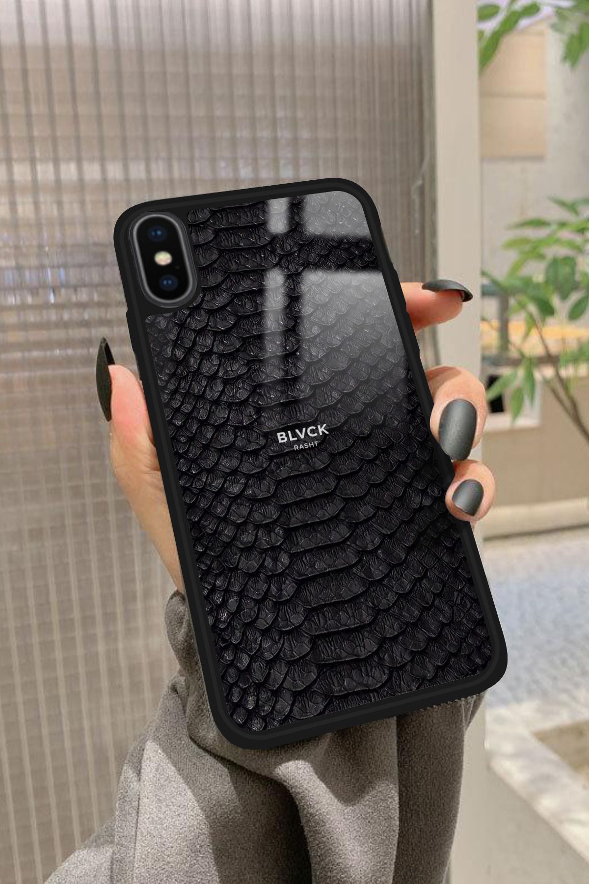 Snacase iPhone X Uyumlu Siyah Yılan Derisi Tasarımlı Glossy Premium Kılıf