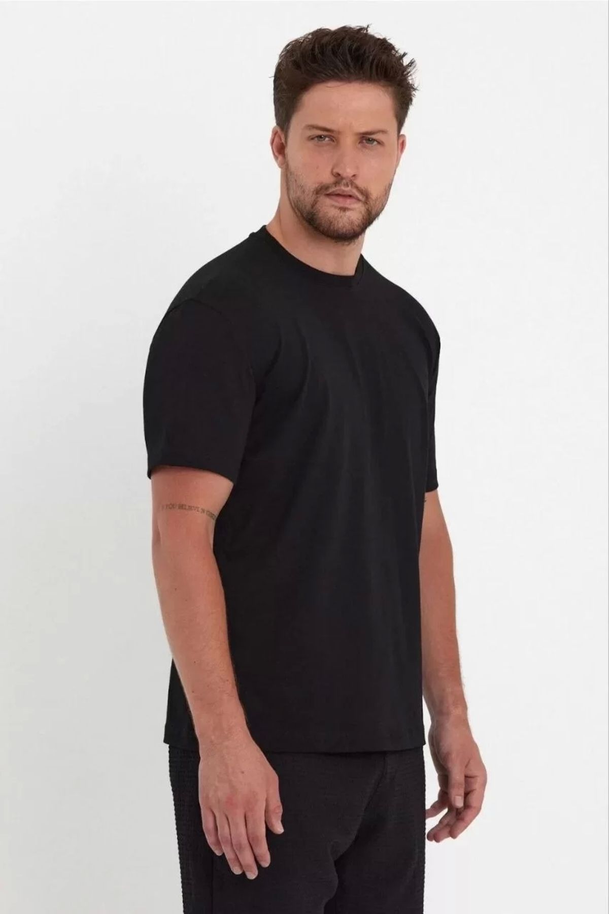 BÜŞRA TEZEL MODA Erkek 24/1 Düz A Kalite Oversize T-shirt - Siyah