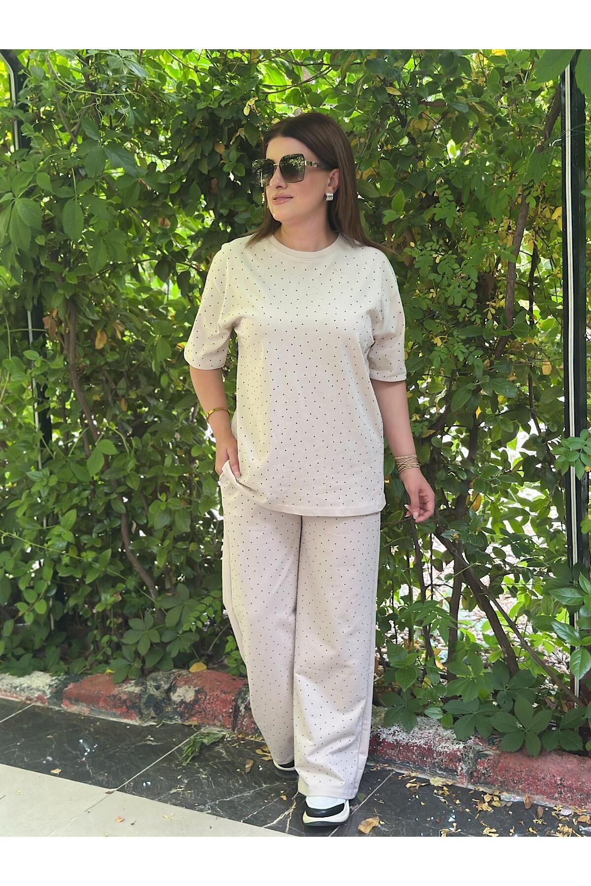 MELTEM TUĞAN Serpme Taş Detaylı Takım BEJ