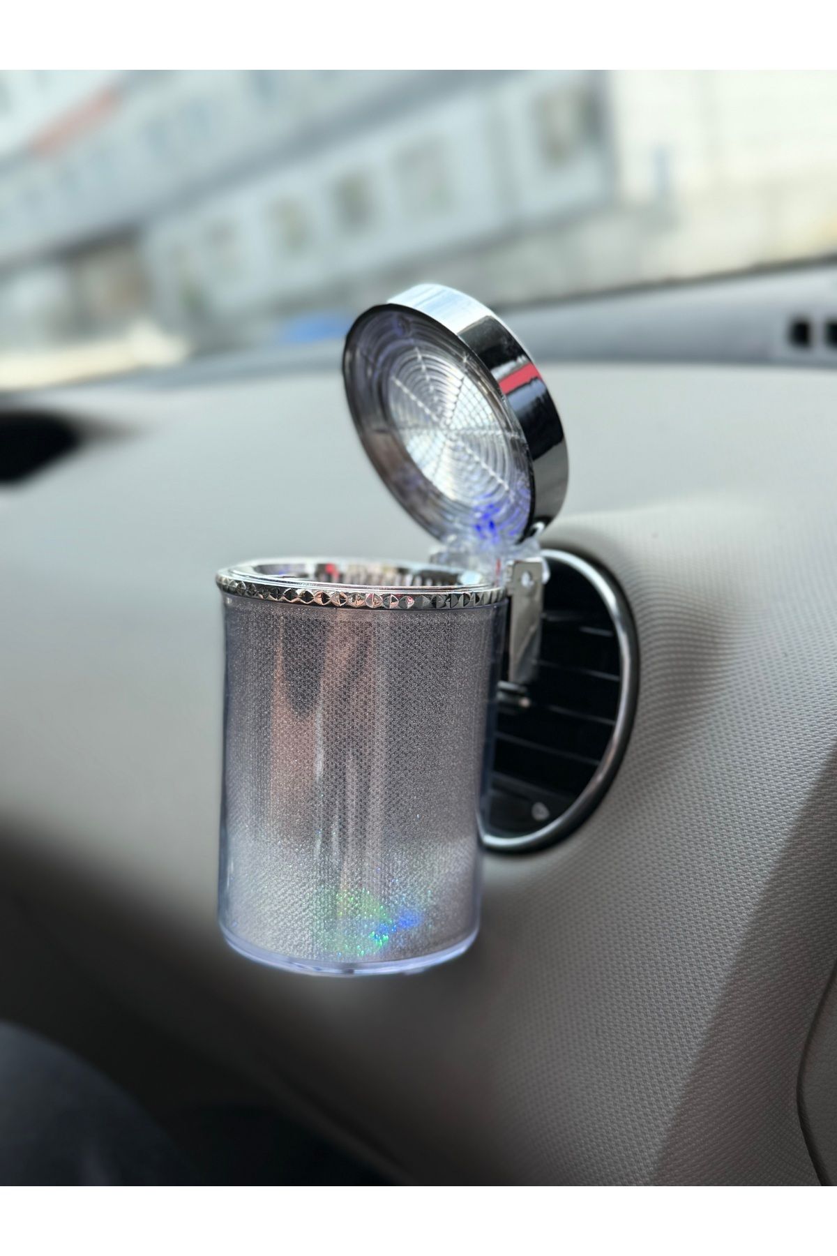 Korkmaz Oto Market & Aksesuar Disko Işıklı Oto Küllük Klima Peteğine Takılabilir