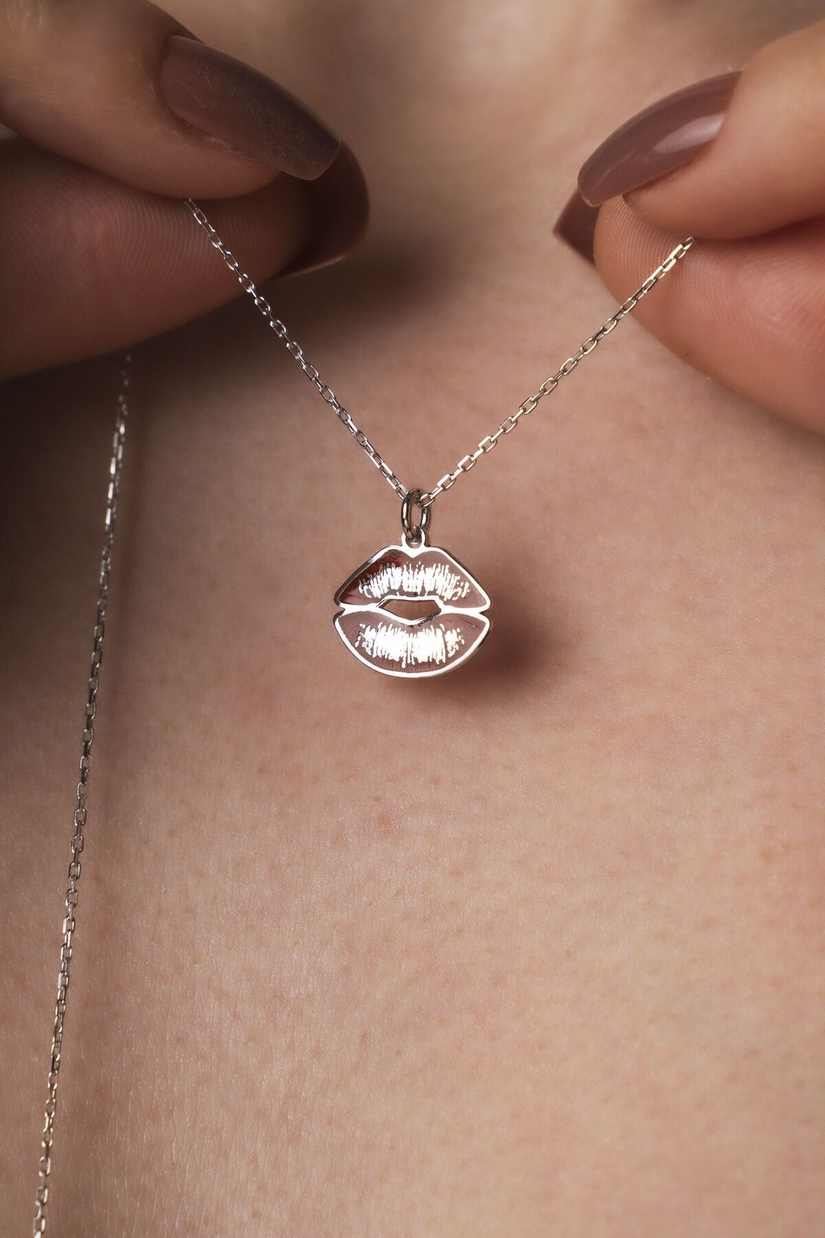 TigerxlJewellery 925 Ayar Gümüş Mineli Dudak Kolye