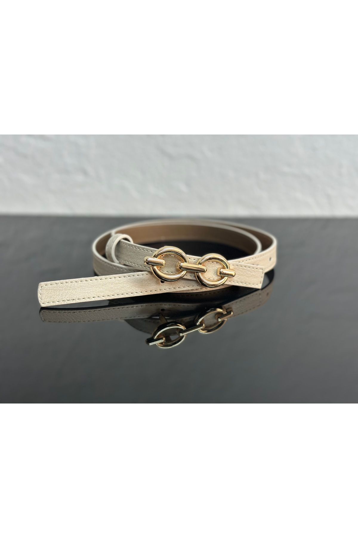 VERAMO Şık Modern GOLD Toka Detaylı1.4 cm Genişliğinde Kadın Kemeri