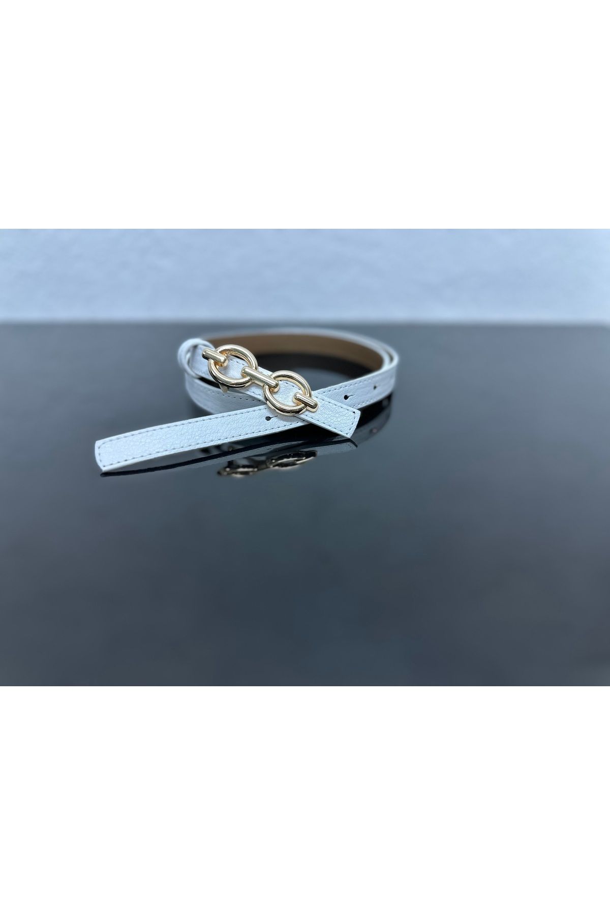 VERAMO Şık Modern GOLD Toka Detaylı1.4 cm Genişliğinde Kadın Kemeri