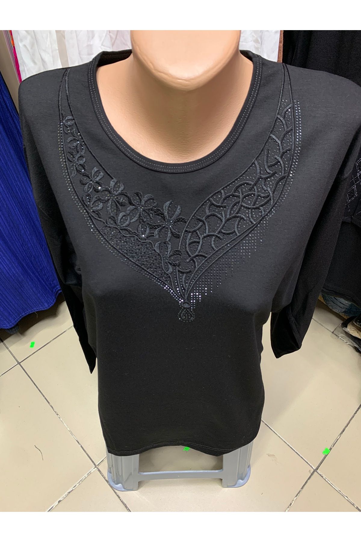 Butik Tesettür büyük beden etek üzeri nikralı pamuklu penye bluz