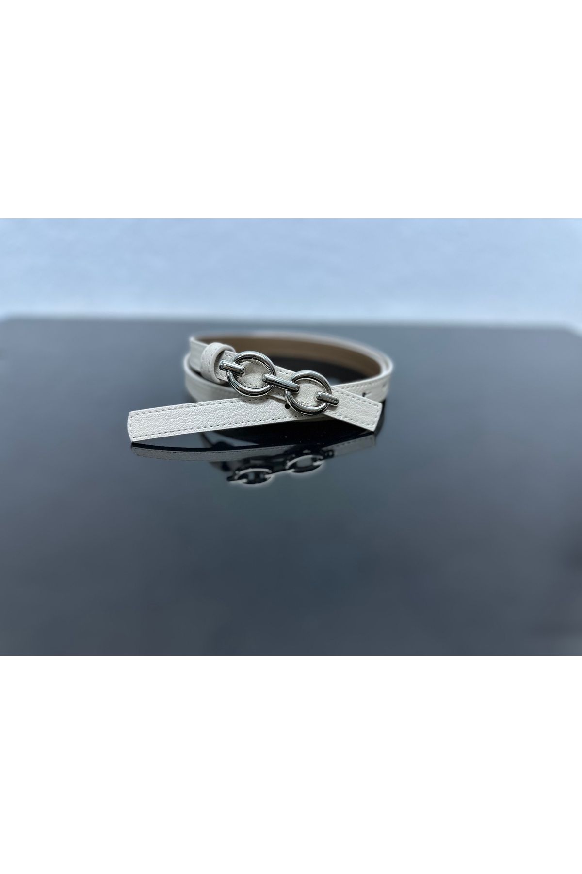 VERAMO Şık Modern GÜMÜŞ Toka Detaylı1.4 cm Genişliğinde Kadın Kemeri