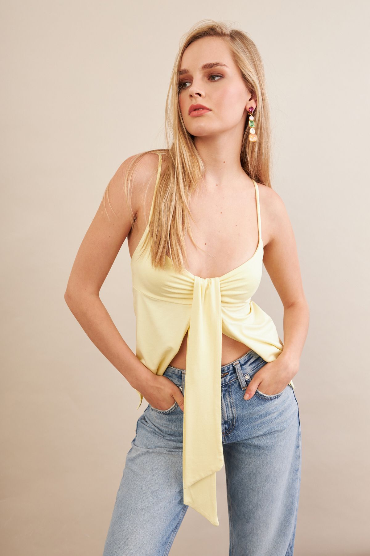 Cool & Sexy Kadın Sarı Büzgülü Asimetrik Bluz ZH172