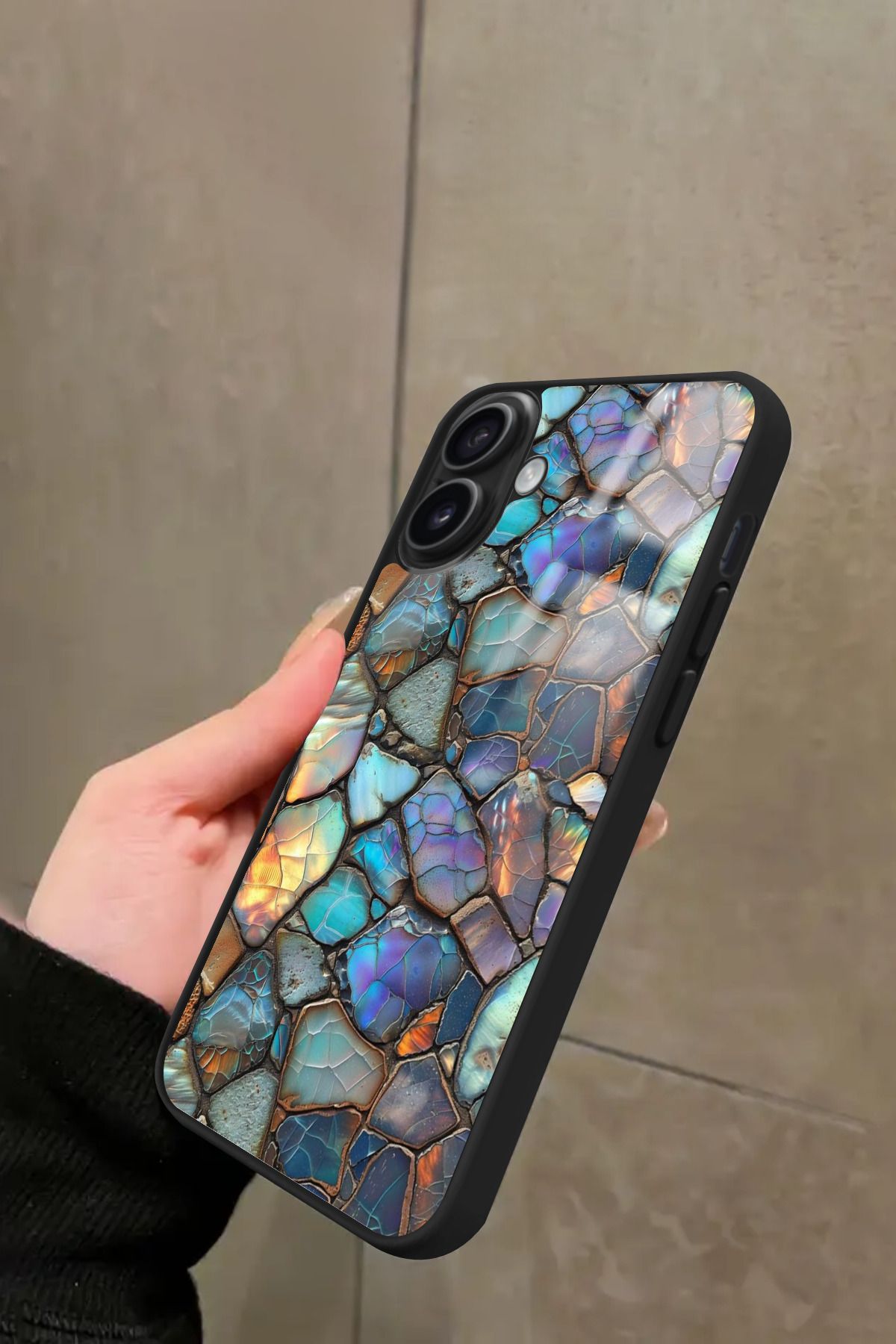 Snacase iPhone 16 Uyumlu Renkli Taş Tasarımlı Glossy Premium Kılıf