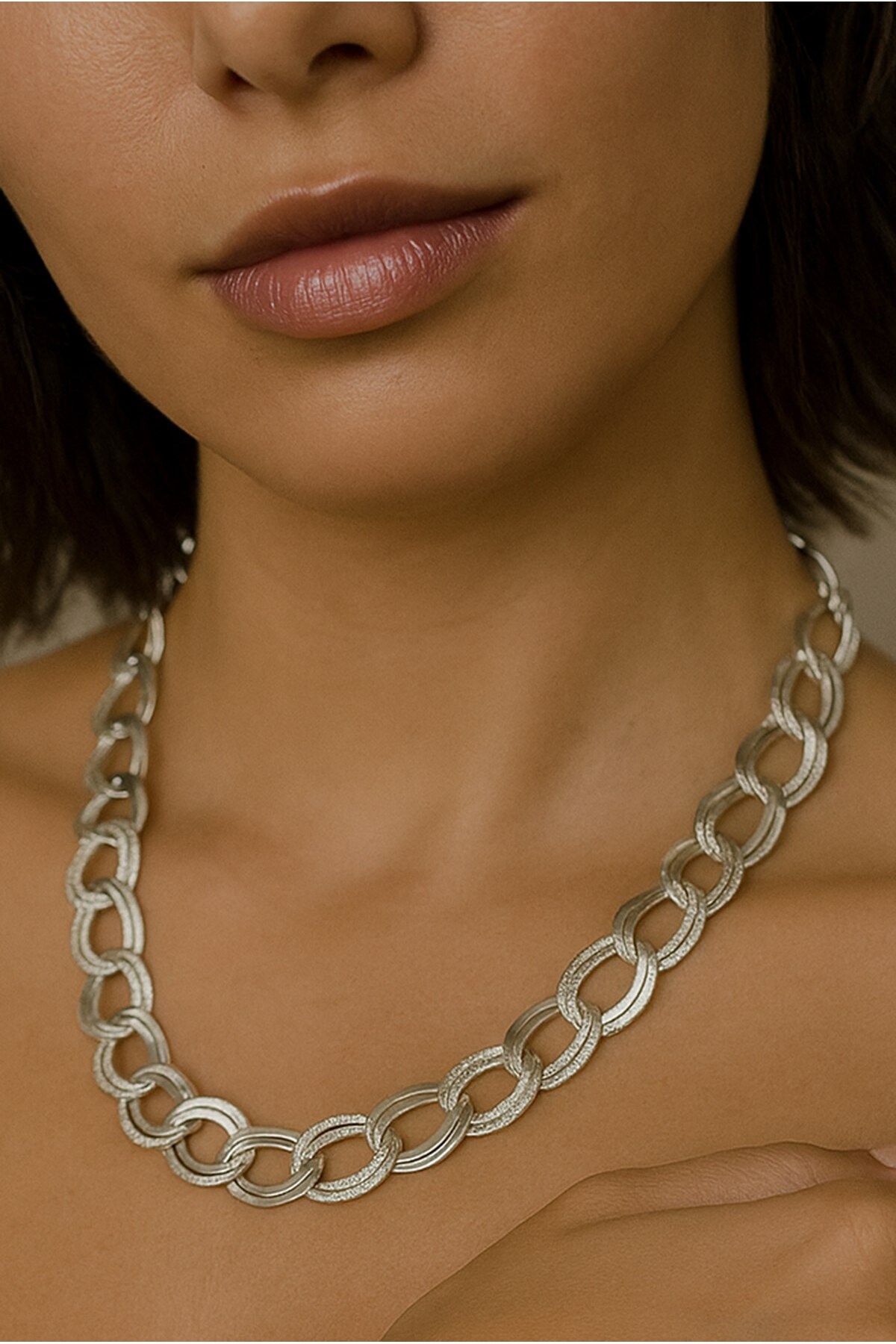 X-Lady Accessories Gümüş Renk Samanyolu Zincir Çelik Choker Kolye - 3339