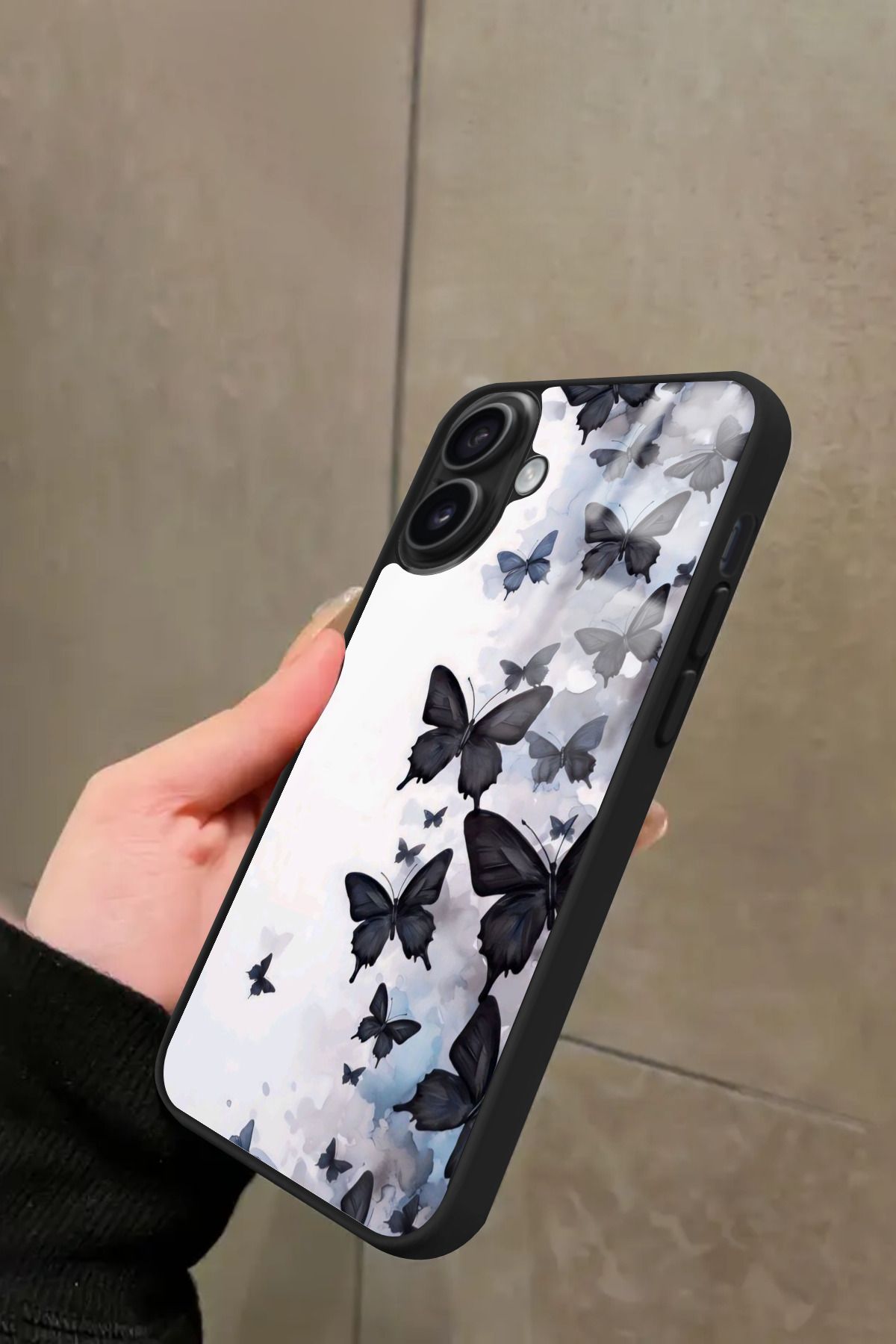 Snacase iPhone 16 Plus Uyumlu Siyah Kelebek Tasarımlı Glossy Premium Kılıf