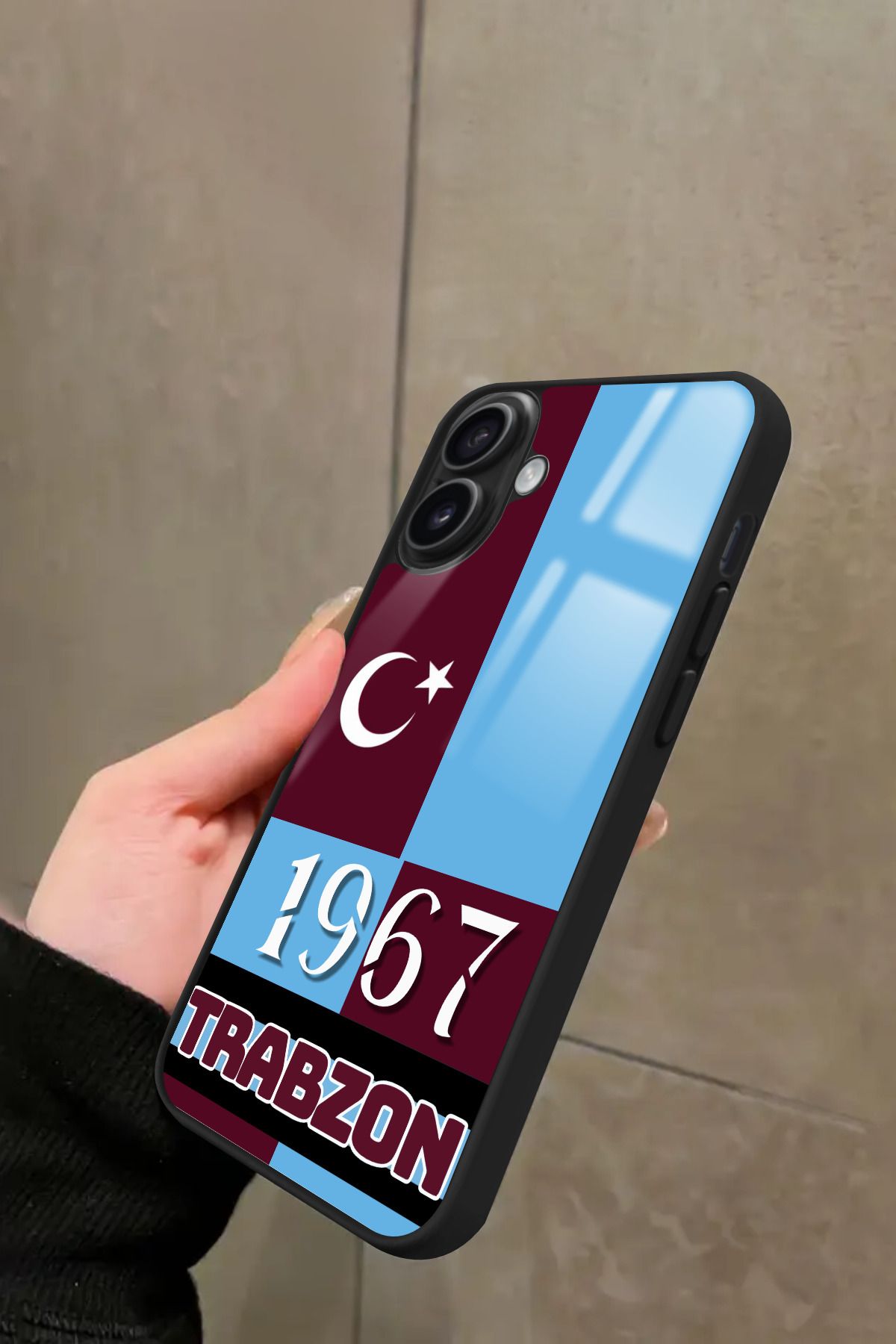 Snacase iPhone 16 Uyumlu 1967 - Trabzon Yazılı Glossy Premium Kılıf