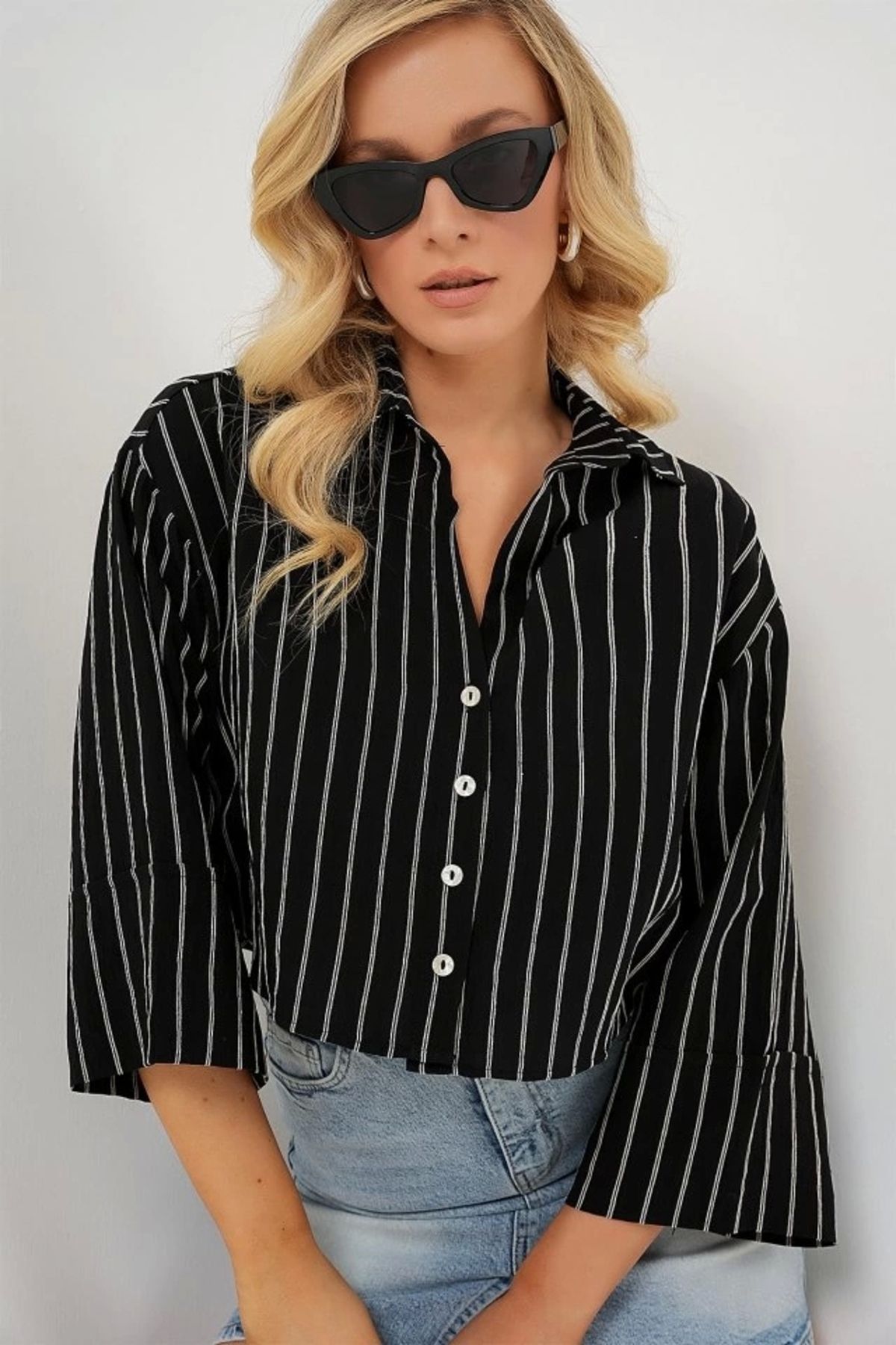 Butik Çizgili Oversize Kısa Gömlek 20326 - Siyah