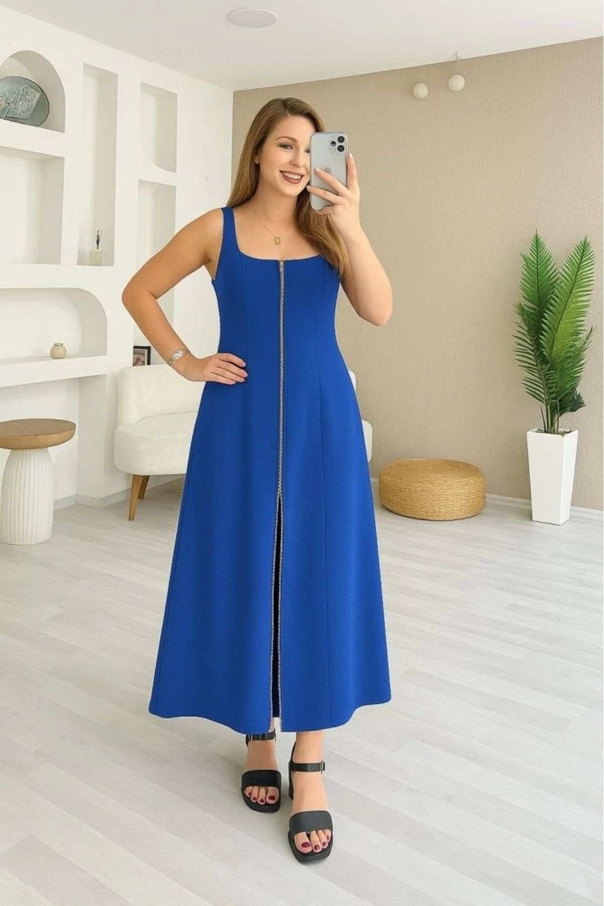 Butik Kadın Askılı Kare Yaka önden Fermuarlı Geniş Kesim Janjan Krep Elbise