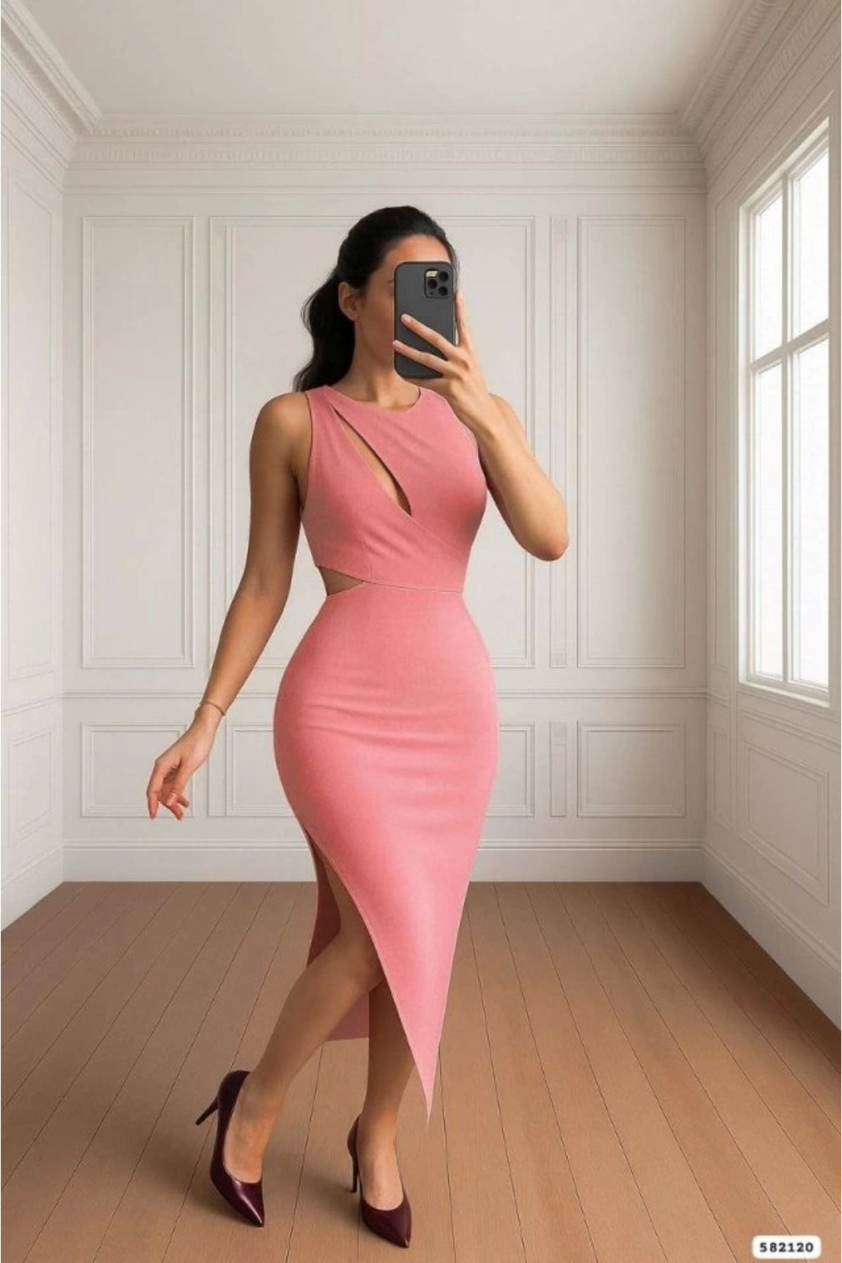 Butik Kadın Goğüs Detaylı Sırt Dekoltelı Yırtmaç Detaylı Scuba Elbise