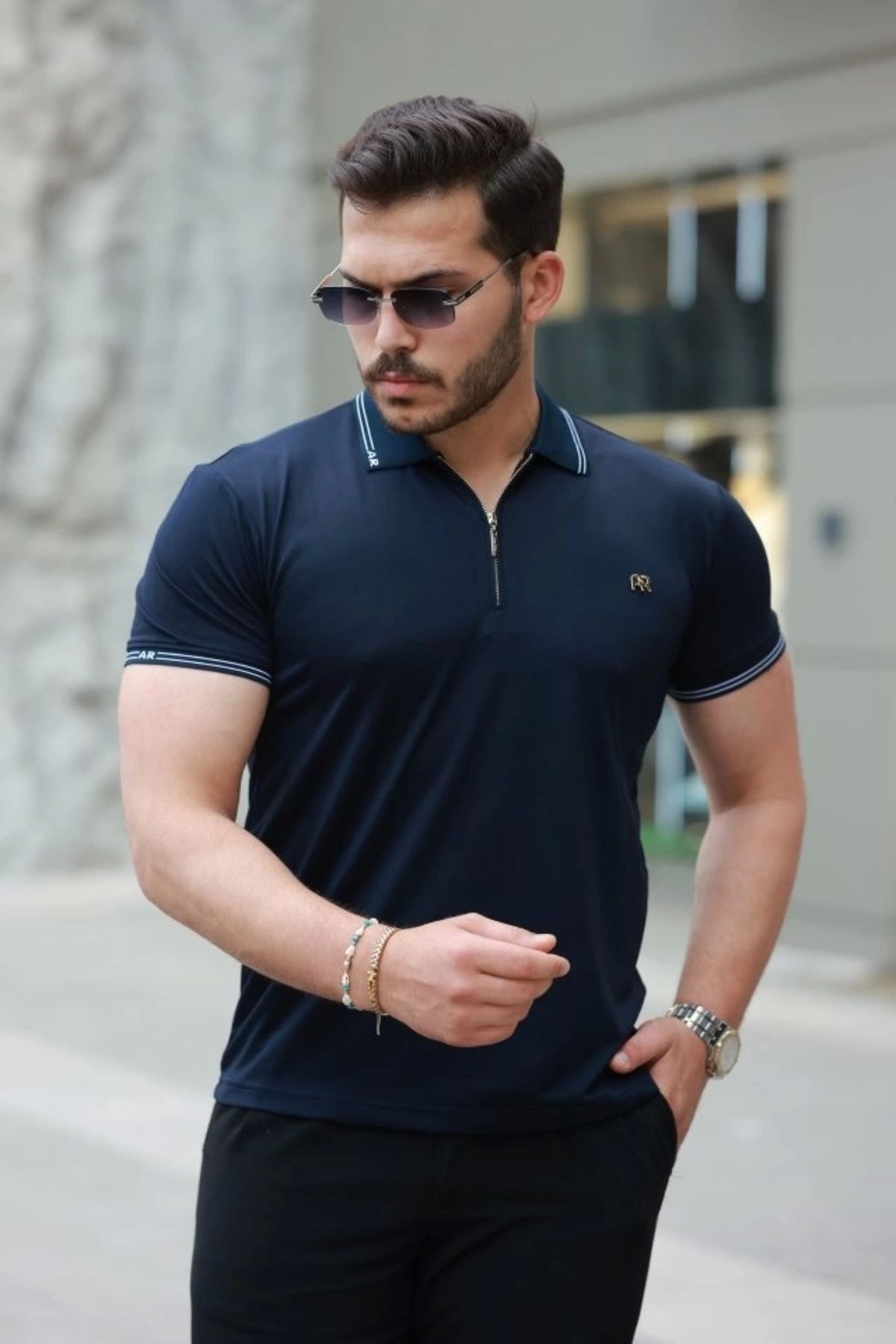 Butik Erkek Yaka Ve Kolları çizgi Detaylı Fermuar Yakalı Kısa Kollu Tişört
