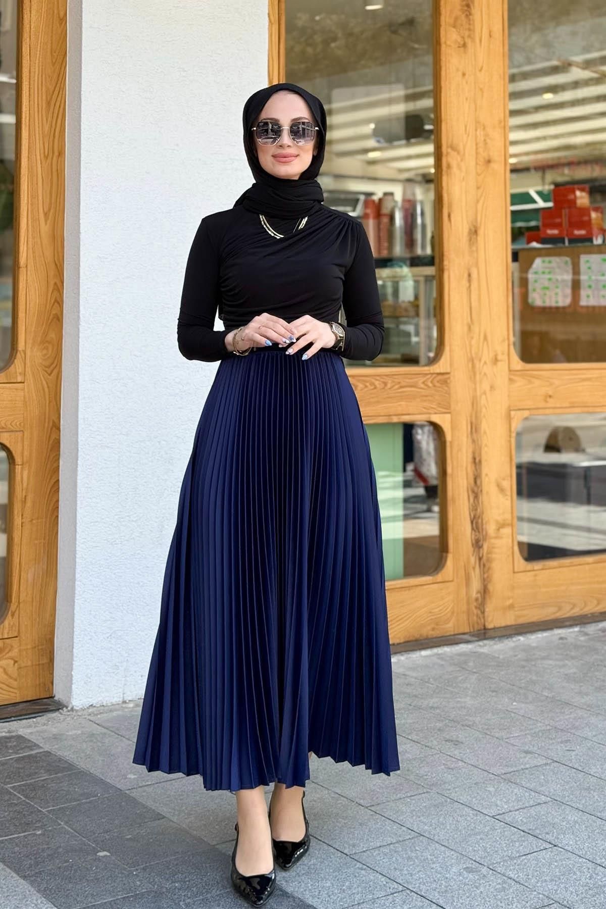 MERVE KAYKISIZ Sık Pilise Saten Etek Lacivert