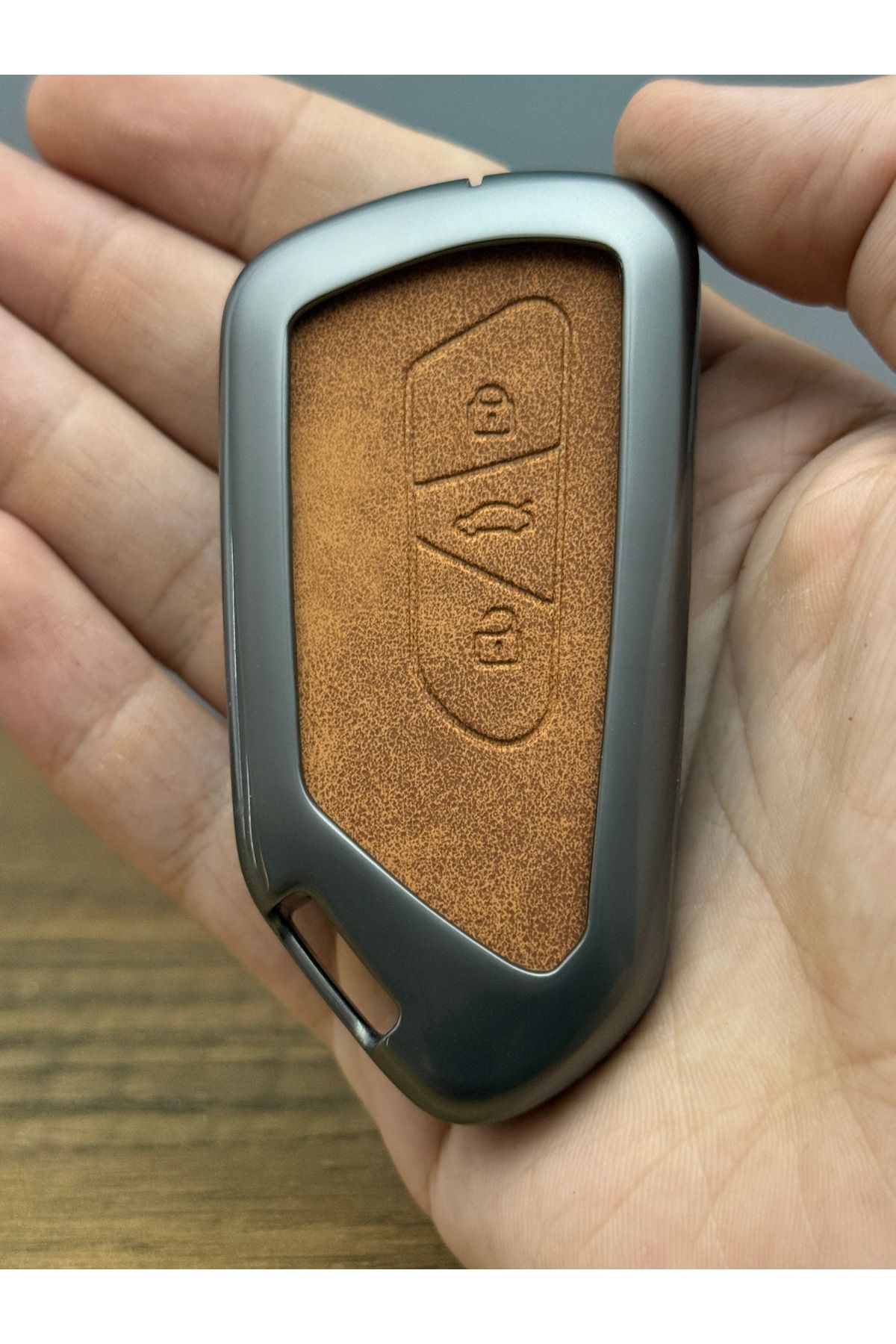 Mavi Keys Volkswagen Golf 8 Smart Uyumlu 3 Düğmeli Deri Metal Anahtar Kumanda Koruma Kılıfı Kahverengi