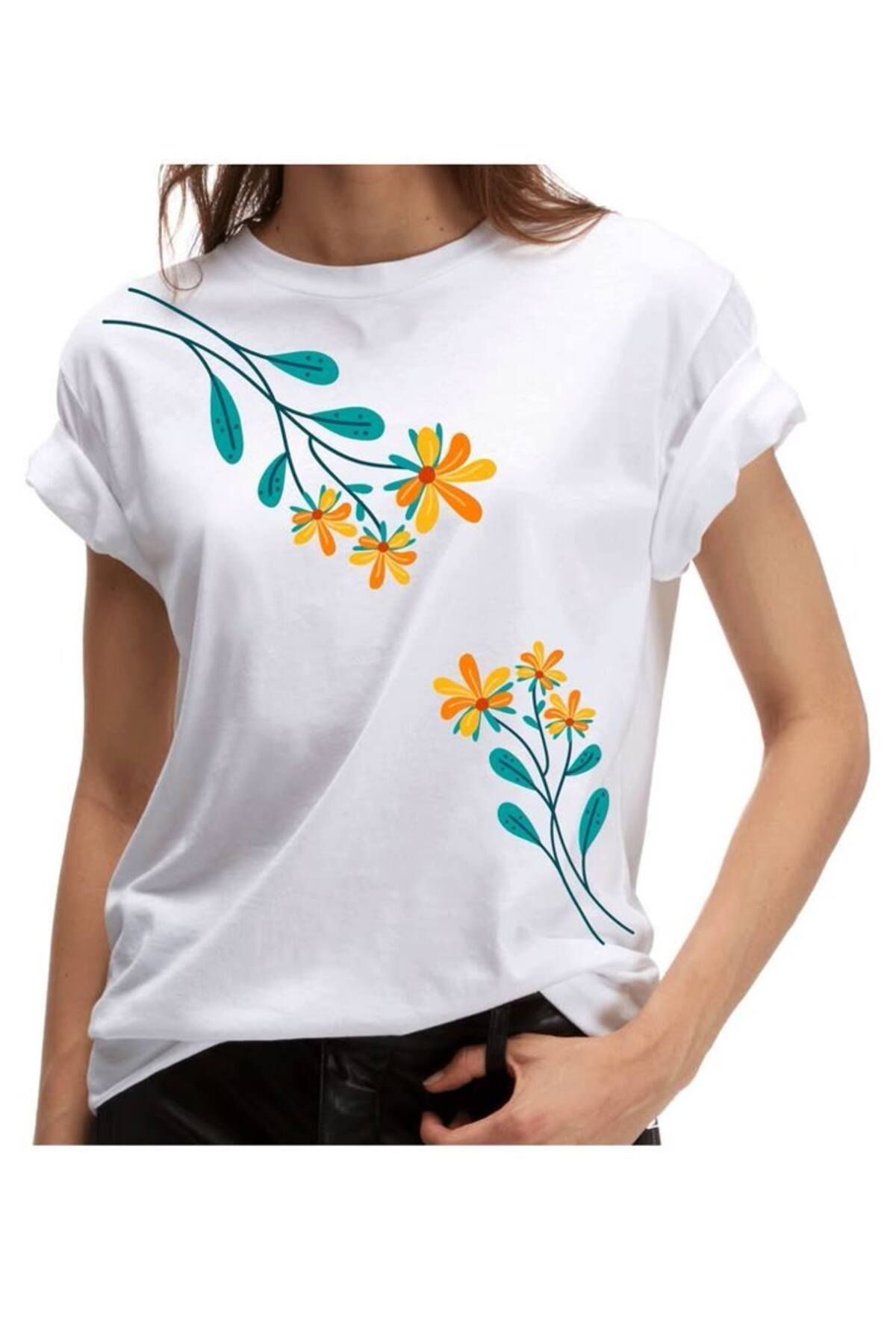 MAGORS ÇİÇEK DETAYLI 0MUZ BASKILI PAMUKLU BİSİKLET YAKA NORMAL KALIP KISA KOLLU KADIN TSHIRT