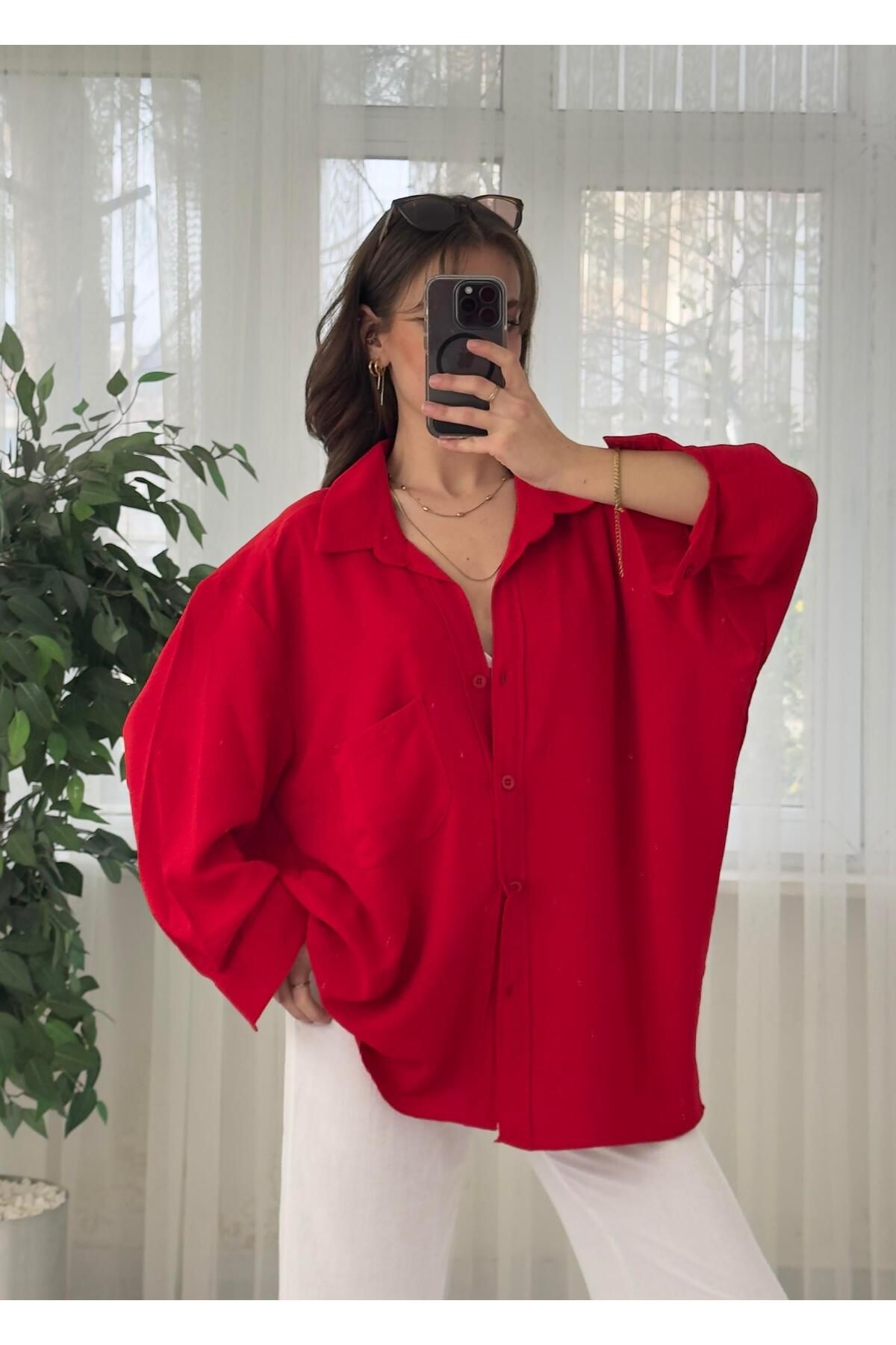 LUVESSE Kırmızı İthal Ayrobin Tek Cep Oversize Gömlek