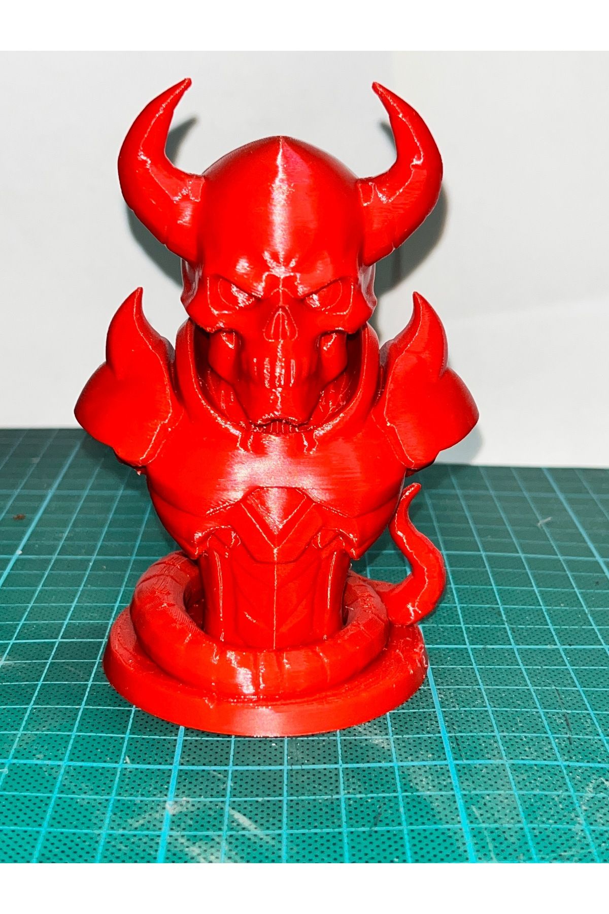 eSun Knight Snake Skull | Kırmızı - 3D El Yapımı Figür