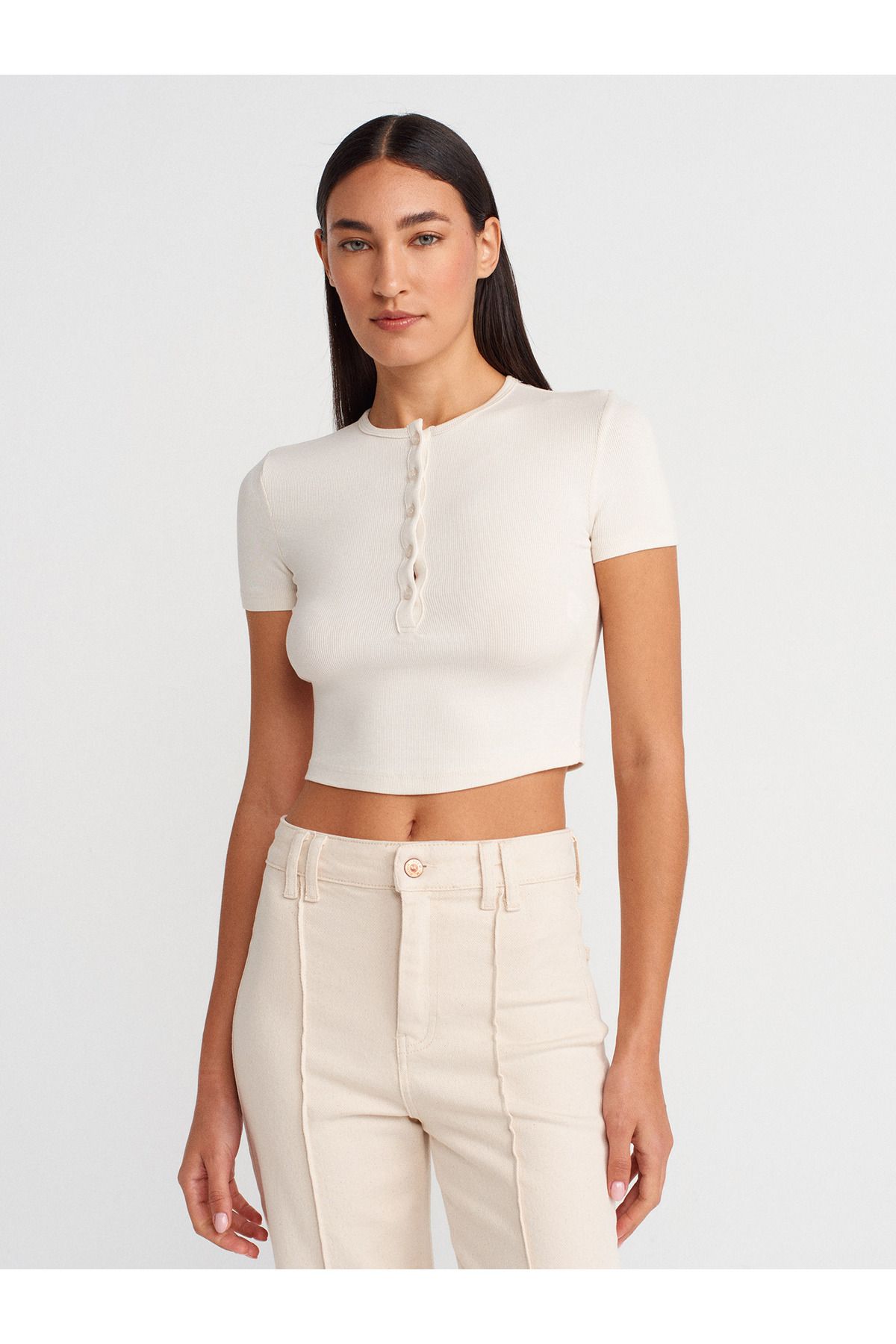 Dilvin 31647 Düğme Detaylı Crop - Bluz Taş