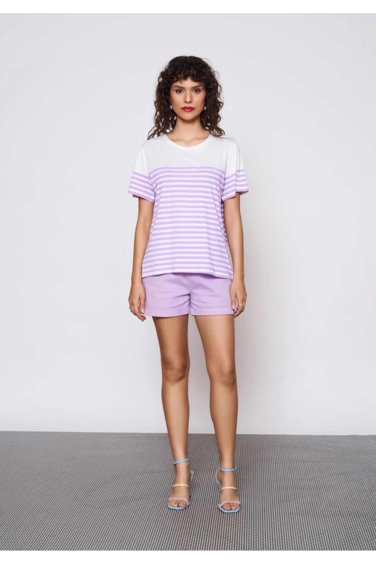 EUROFASHION Lavanta Çizgili Beyaz T-Shirt