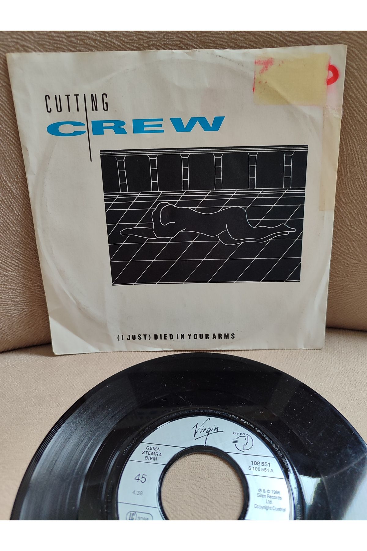 Plakperest Cutting Crew – (I Just) Died In Your Arms - 1986 Almanya Basım 45 lik Plak 2.el